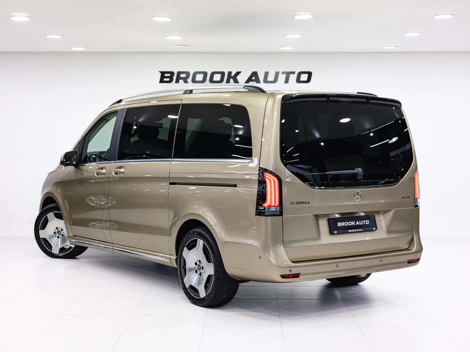 Mercedes-Benz V-Класс Exclusive III (W447) Рестайлинг 2, 2025 — экстерьер, фото 6