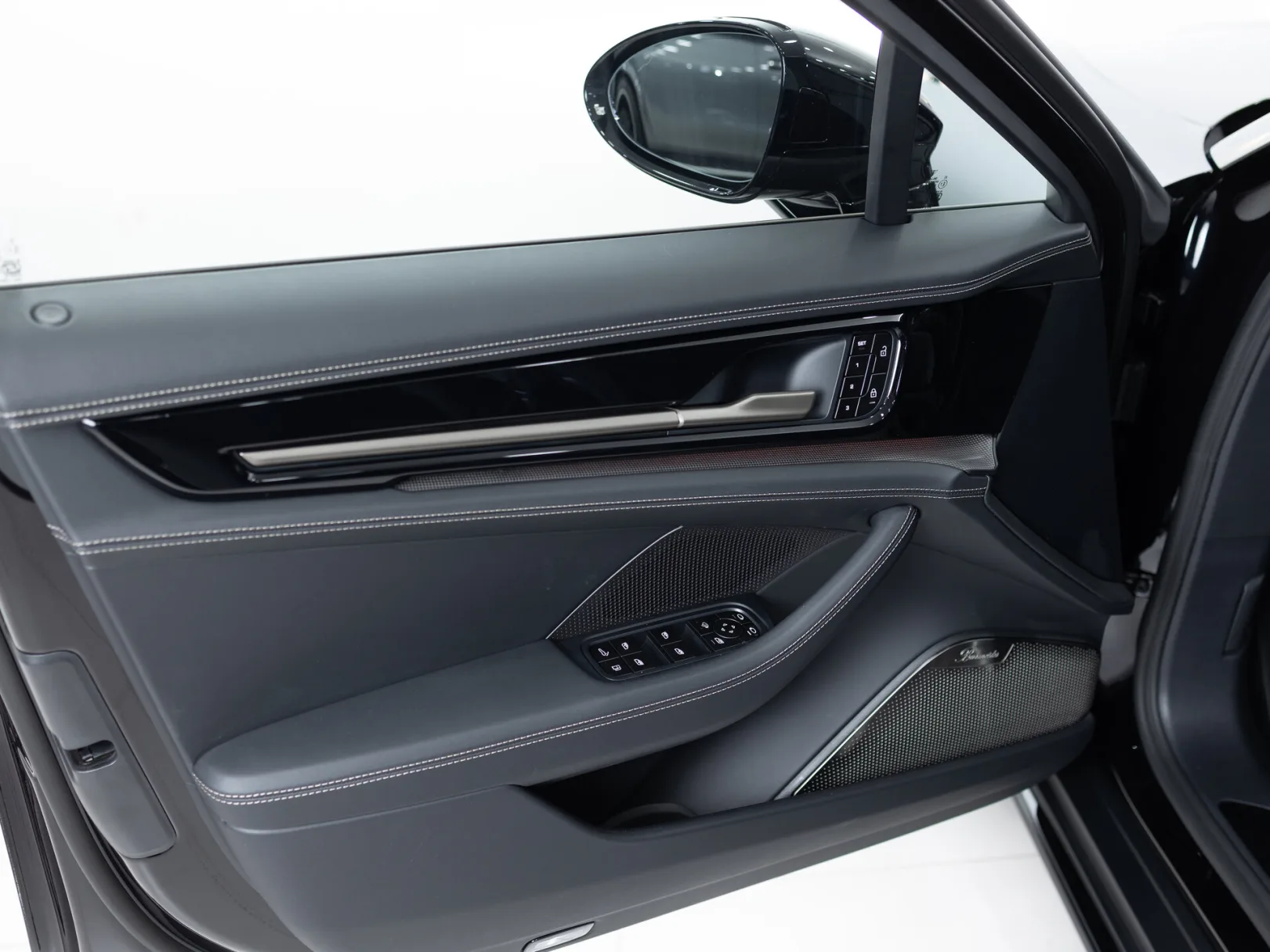 Porsche Panamera Turbo S E-Hybrid III, 2024 — экстерьер, фото 8