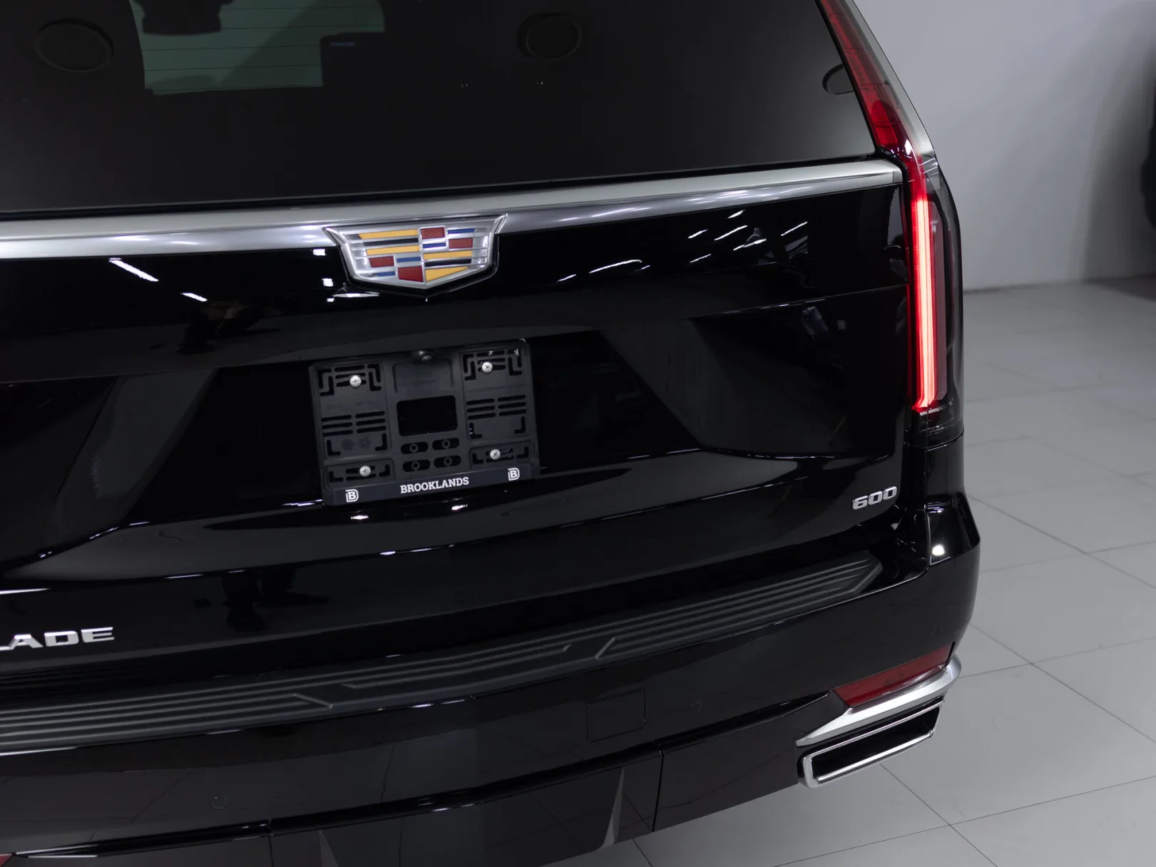 Cadillac Escalade Premium Luxury Platinum ESV V, 2024 — экстерьер, фото 32