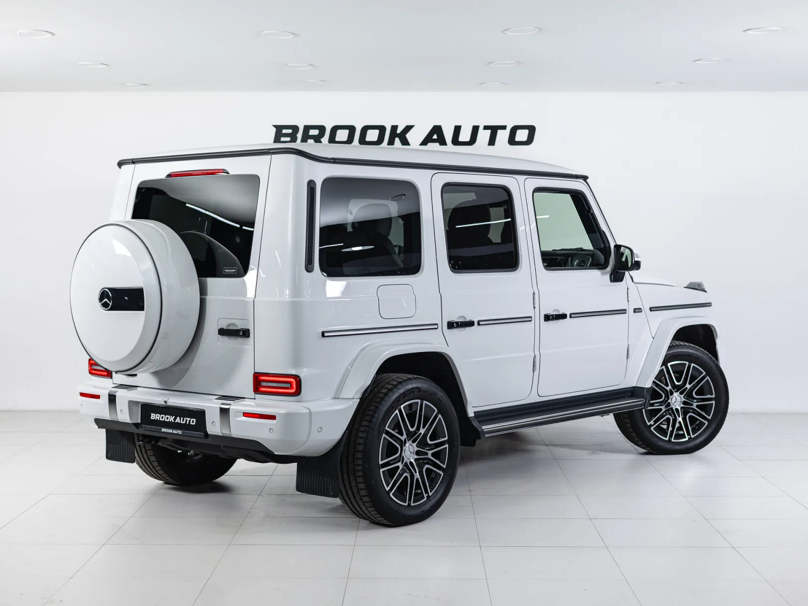 Mercedes-Benz G-Класс G 450 d AMG Line III (W465) Рестайлинг, 2024 — экстерьер, фото 6