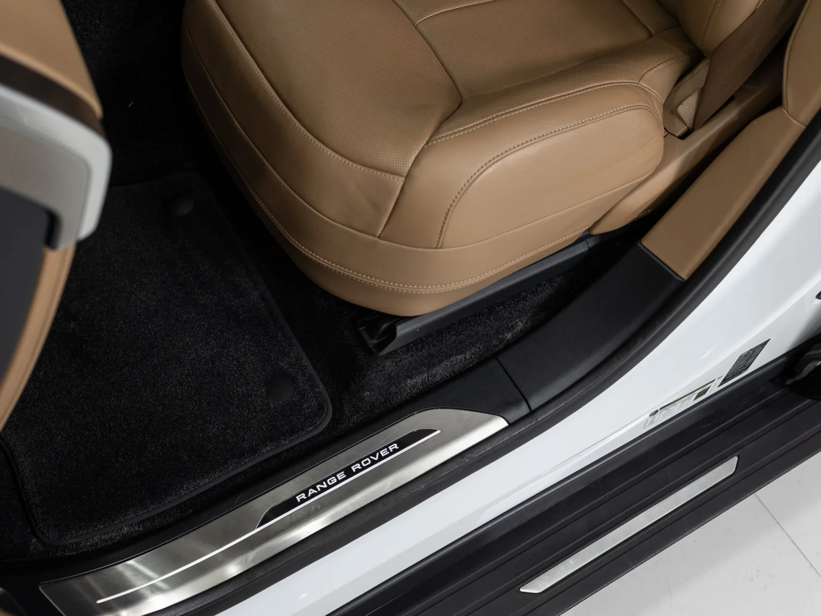 Land Rover Range Rover SE (USA) V, 2022 — экстерьер, фото 11