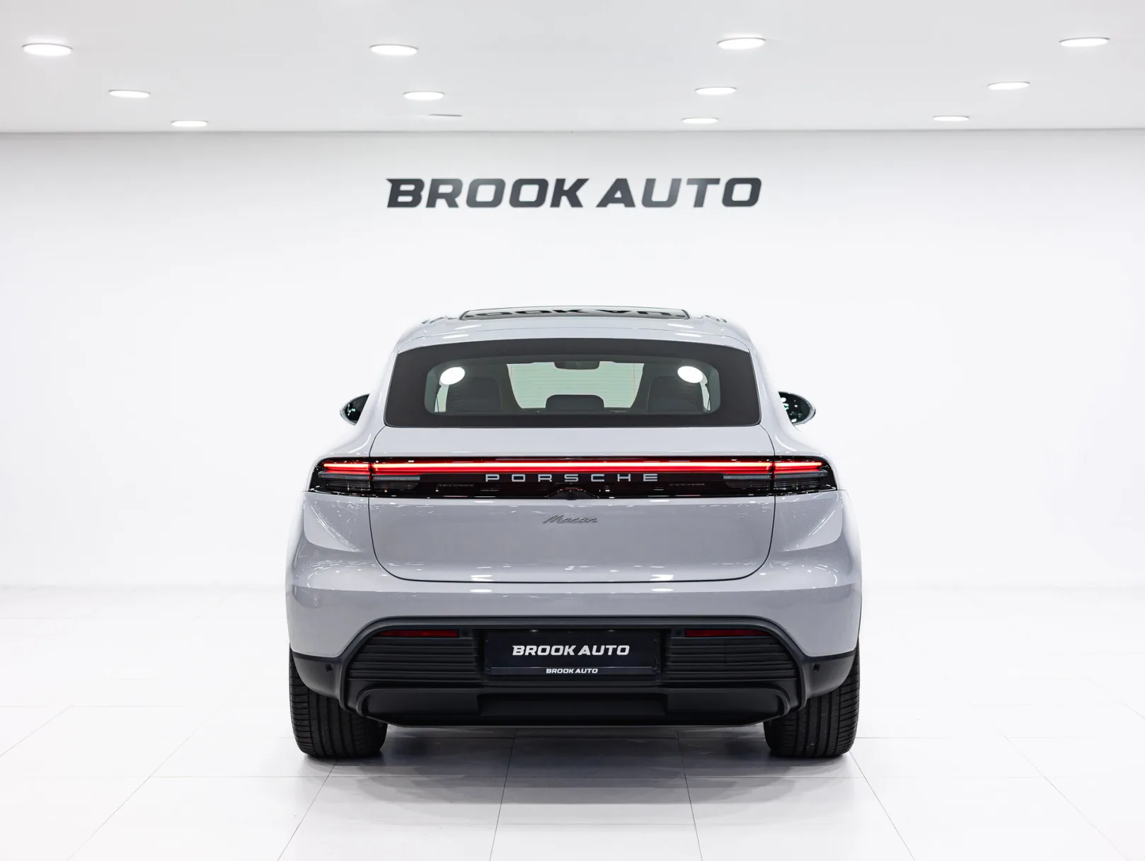Porsche Macan Electric II, 2025 — экстерьер, фото 5