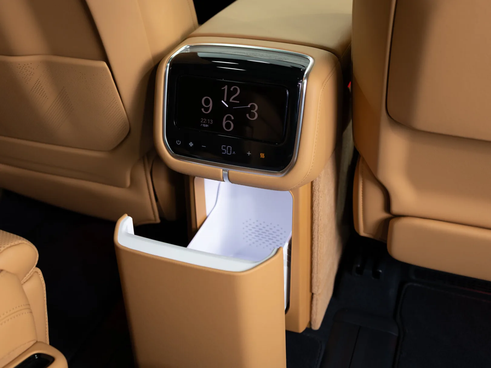 Zeekr 9X Max (6 seats) I, 2025 — экстерьер, фото 27