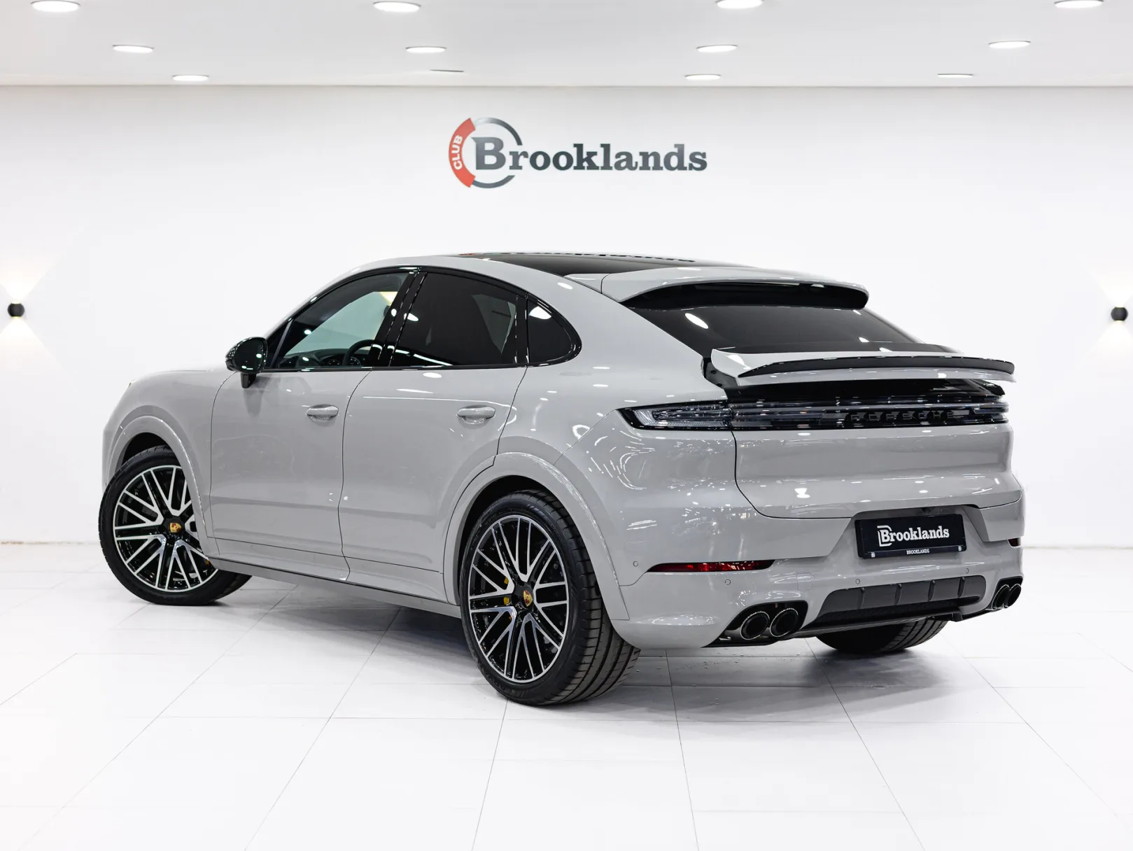 Porsche Cayenne GTS Coupé III Рестайлинг, 2024 — экстерьер, фото 6