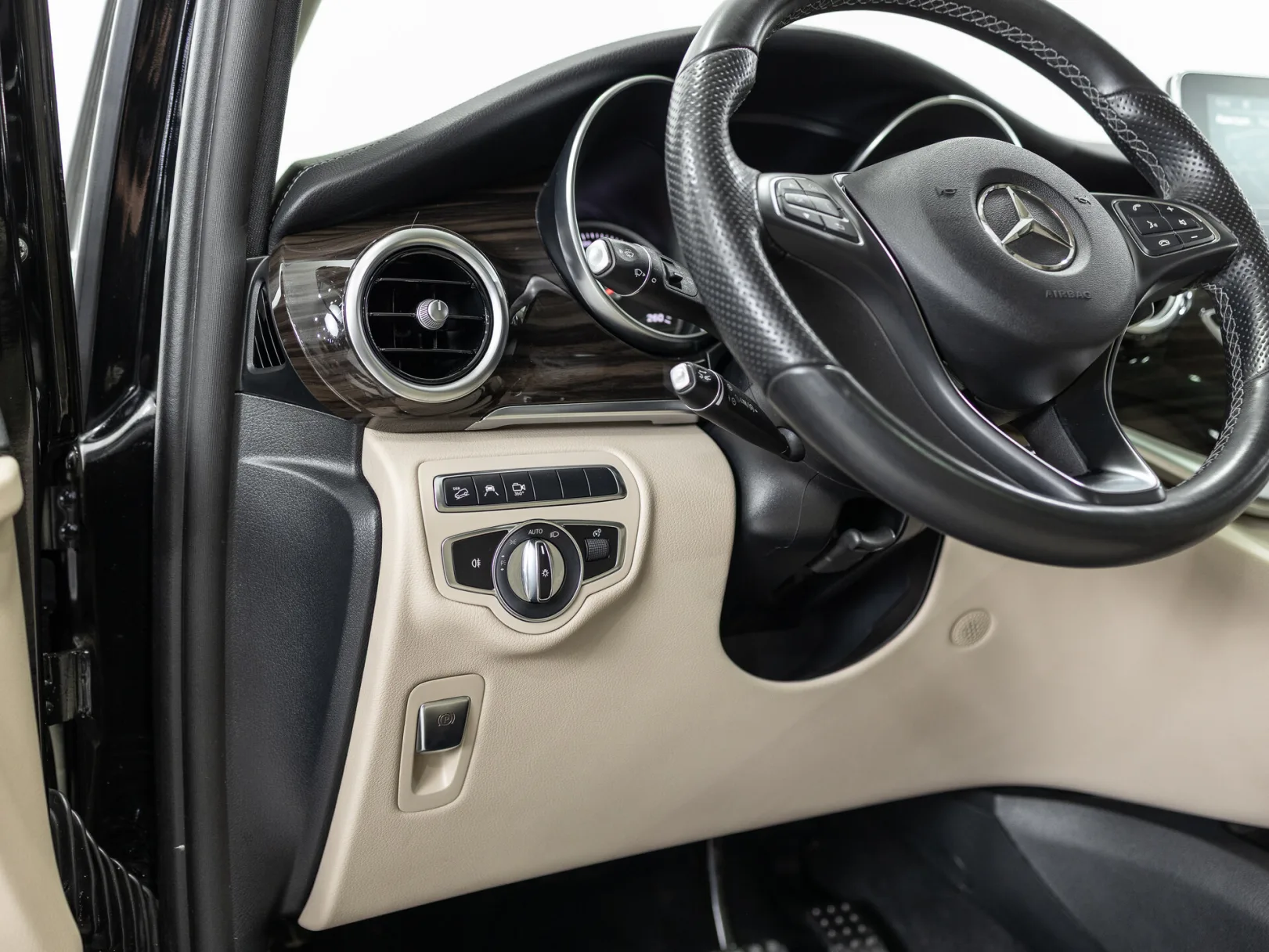 Mercedes-Benz V-Класс III (W447), 2017 — экстерьер, фото 13