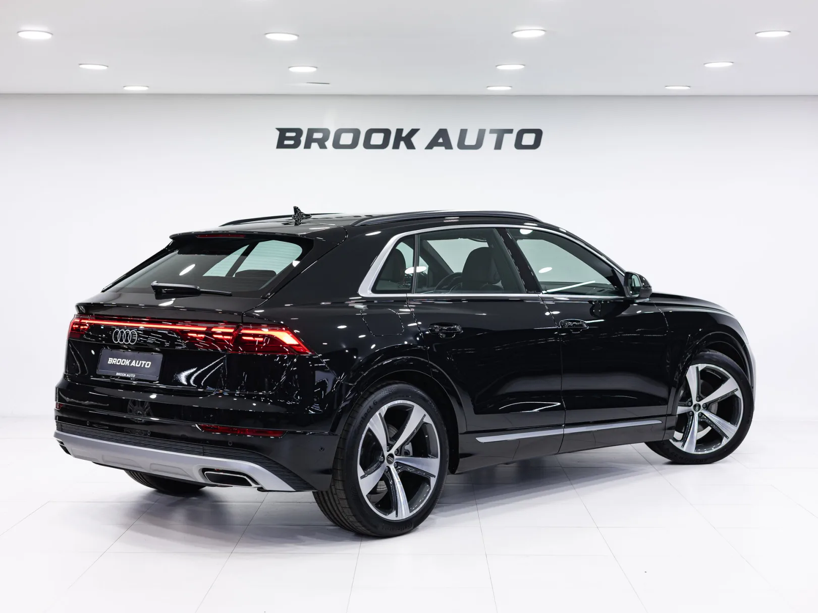 Audi Q8 55 TFSI I (4M) Рестайлинг, 2024 — экстерьер, фото 4