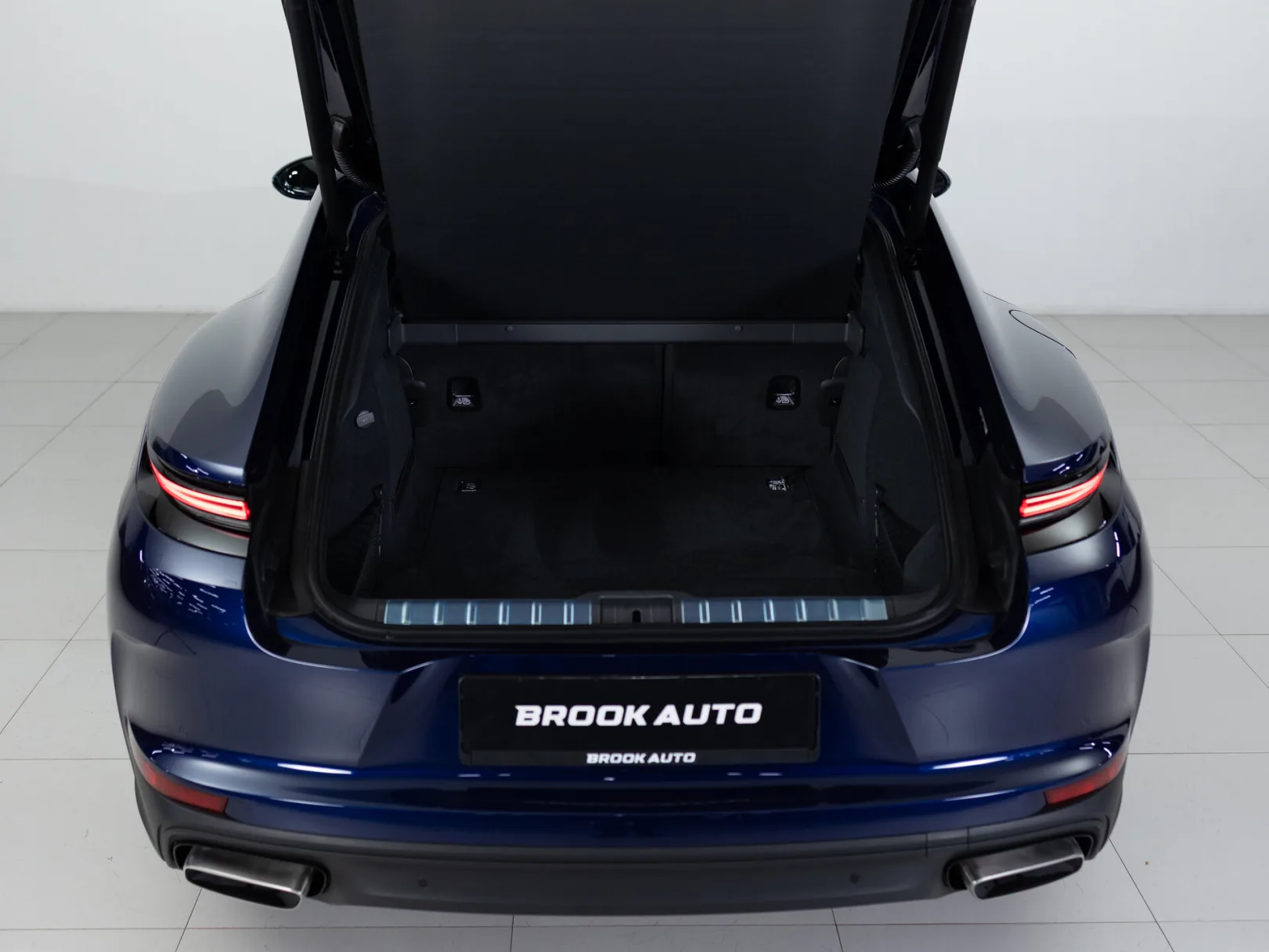 Porsche Panamera III, 2025 — экстерьер, фото 30