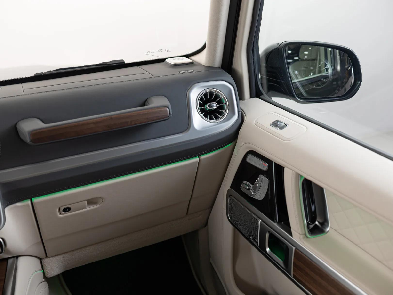 Mercedes-Benz G-Класс AMG G 63 II (W465) Рестайлинг, 2025 — экстерьер, фото 20