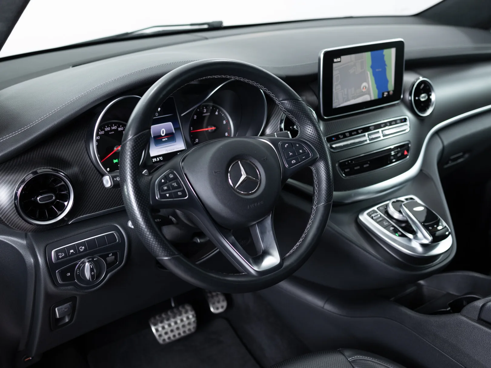 Mercedes-Benz V-Класс III (W447), 2019 — экстерьер, фото 9