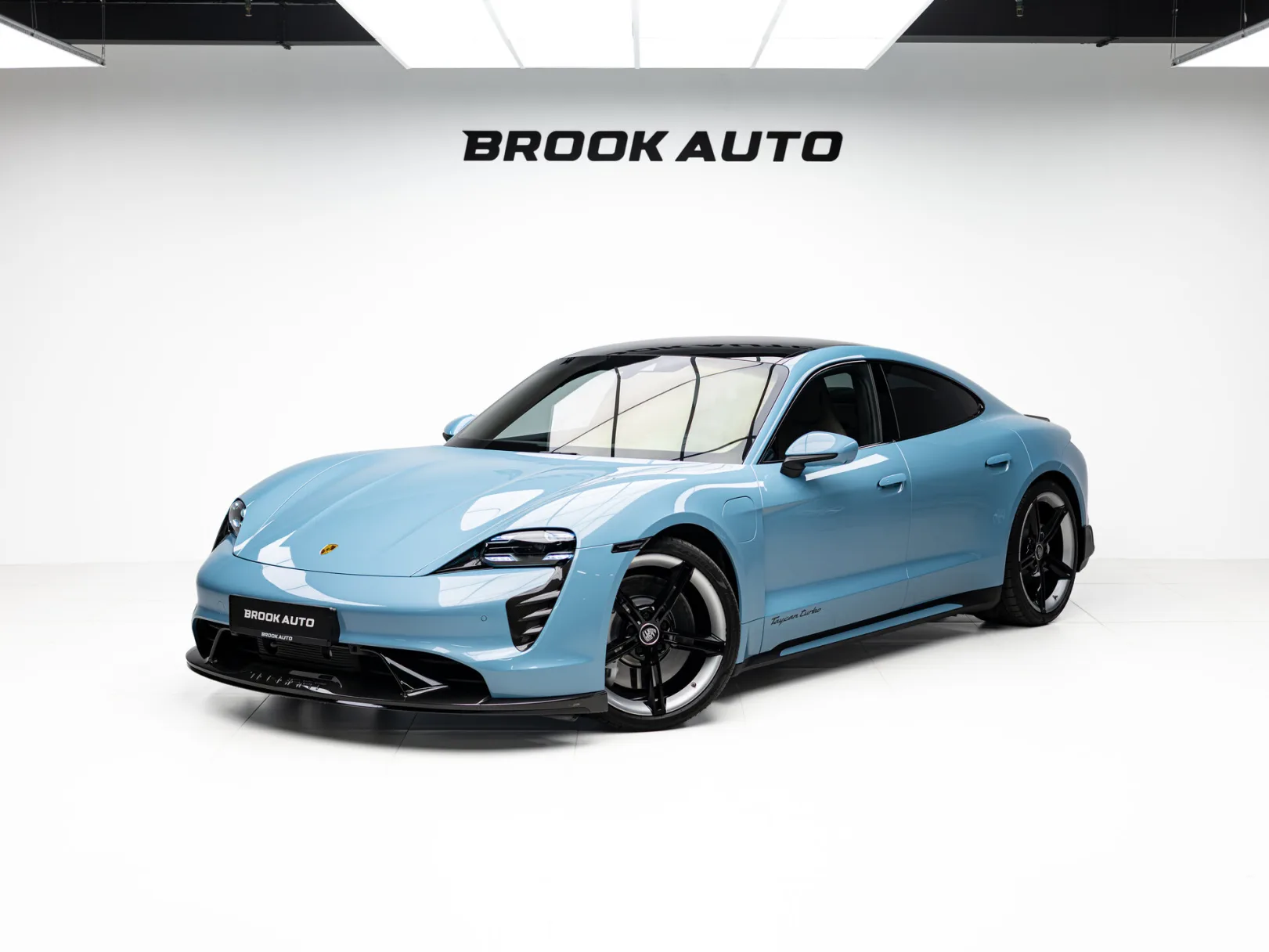 Porsche Taycan Turbo I, 2021 — экстерьер, фото 1
