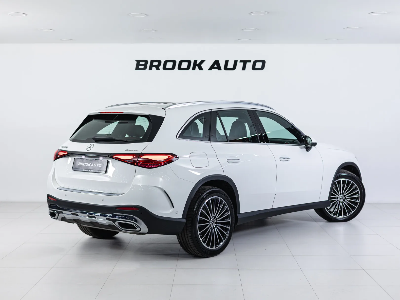 Mercedes-Benz GLC 300 4MATIC II (X254), 2025 — экстерьер, фото 4