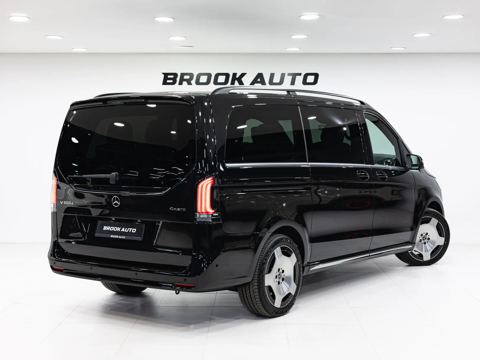 Mercedes-Benz V-Класс Exclusive III (W447) Рестайлинг 2, 2026 — экстерьер, фото 6