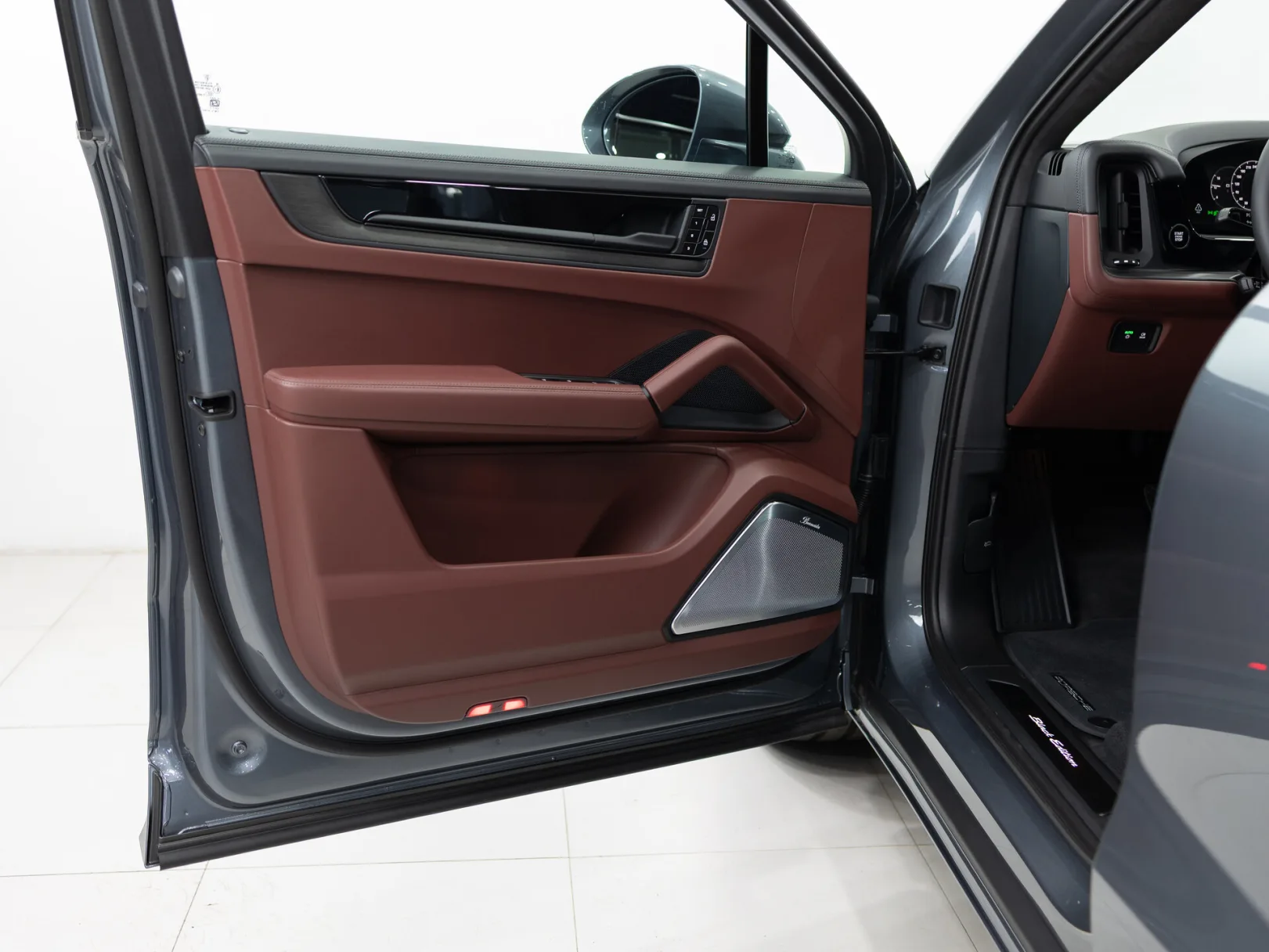 Porsche Cayenne Coupé III Рестайлинг, 2026 — экстерьер, фото 8