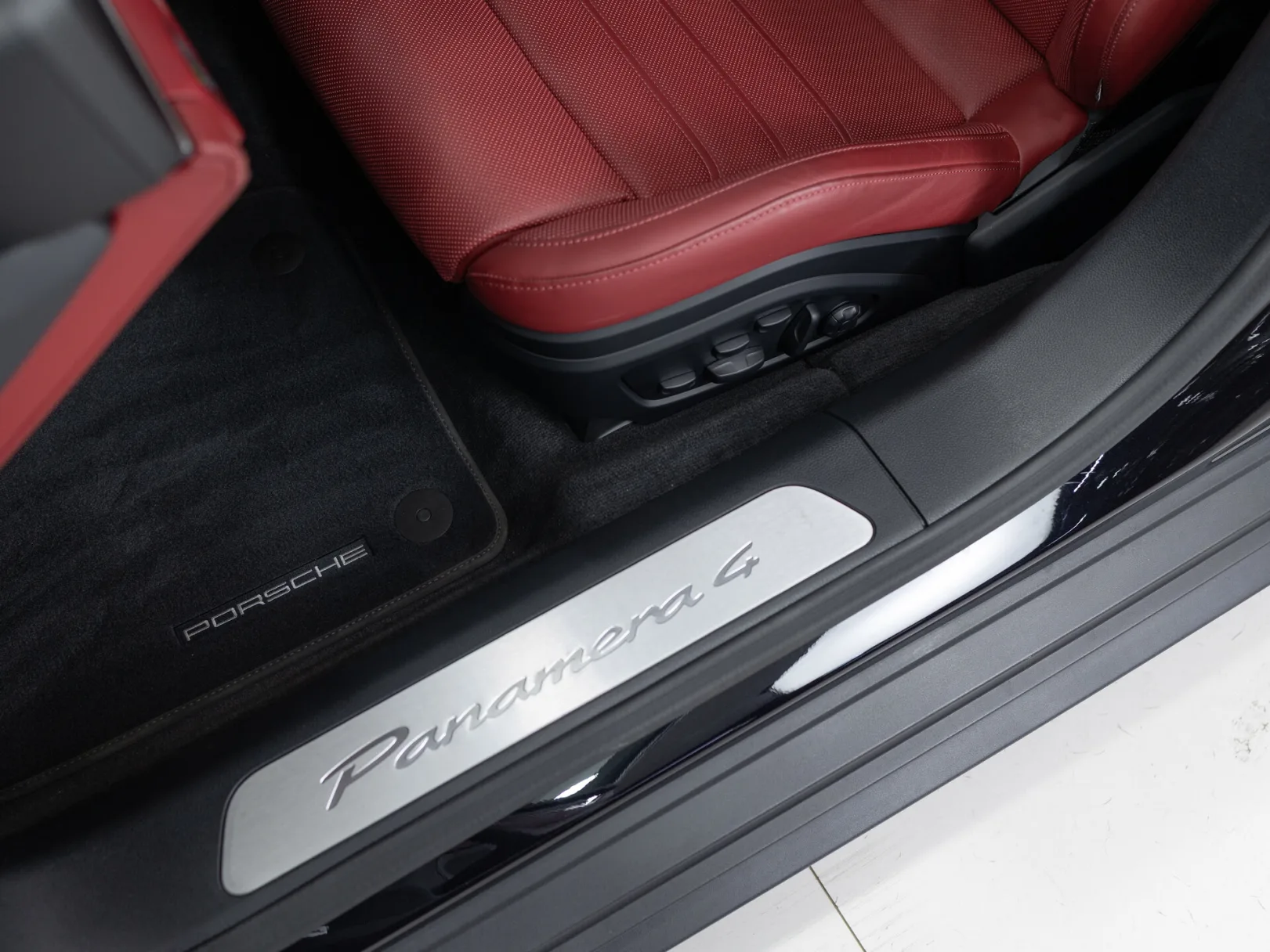 Porsche Panamera 4 III, 2024 — экстерьер, фото 10