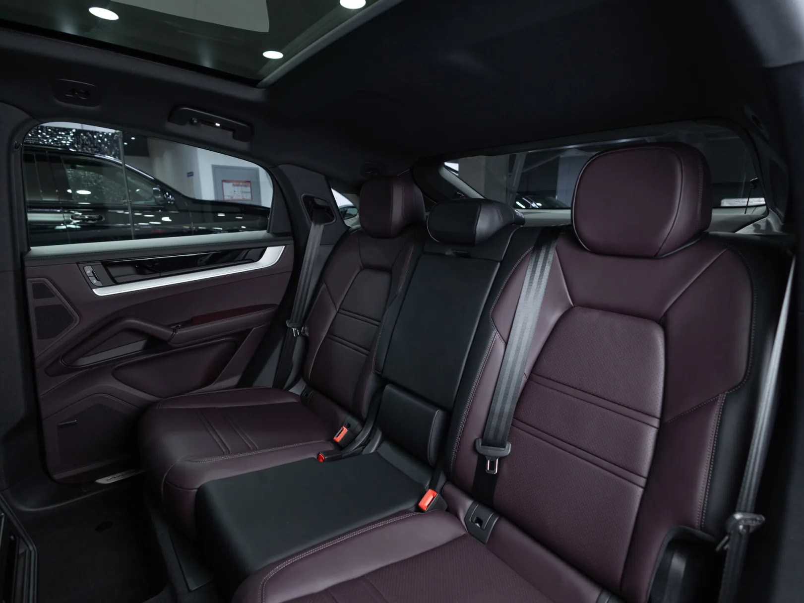 Porsche Cayenne Coupé III Рестайлинг, 2025 — экстерьер, фото 29