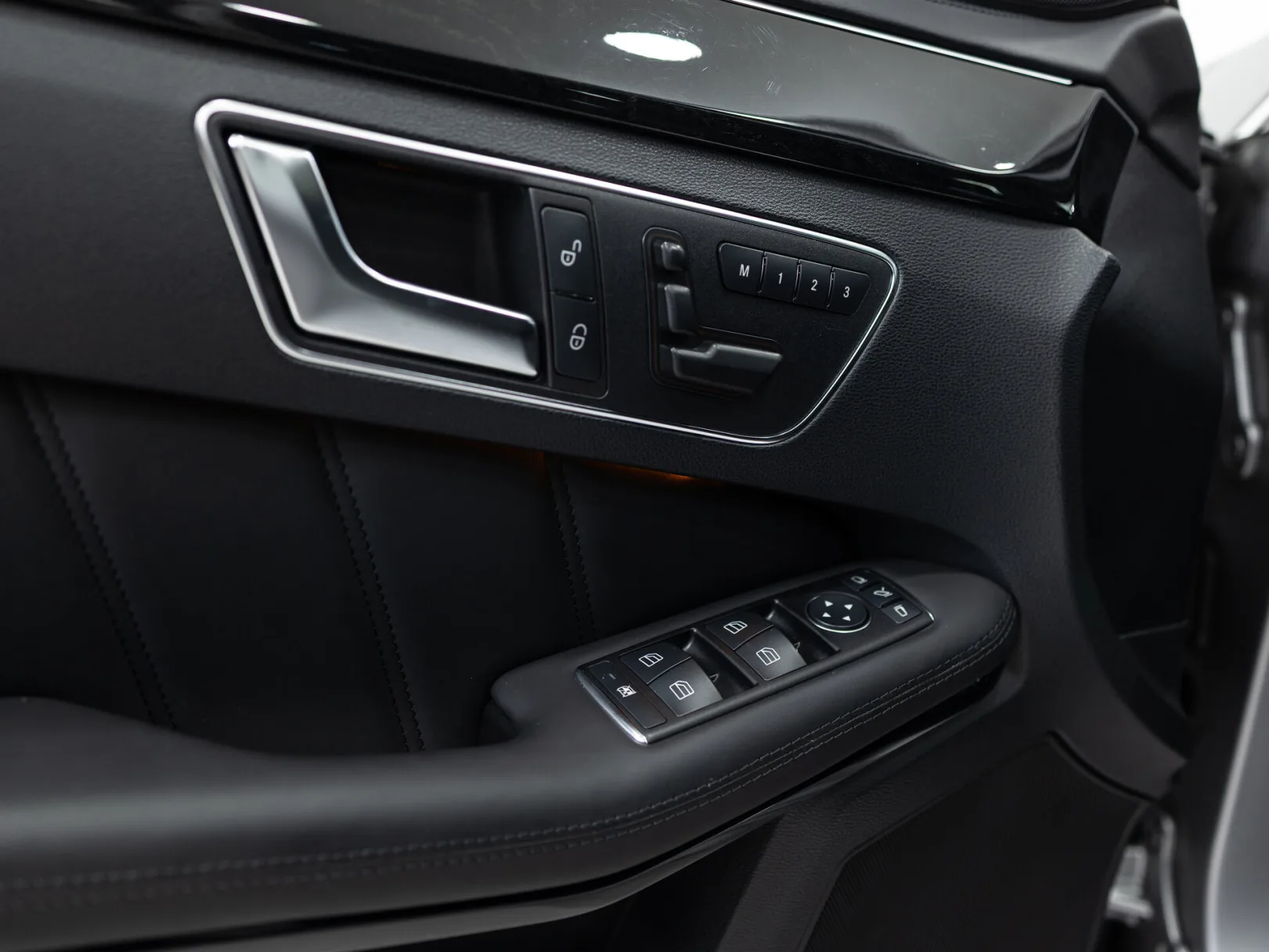 Mercedes-Benz E-Класс AMG E 63 AMG IV (W212, S212), 2011 — экстерьер, фото 9