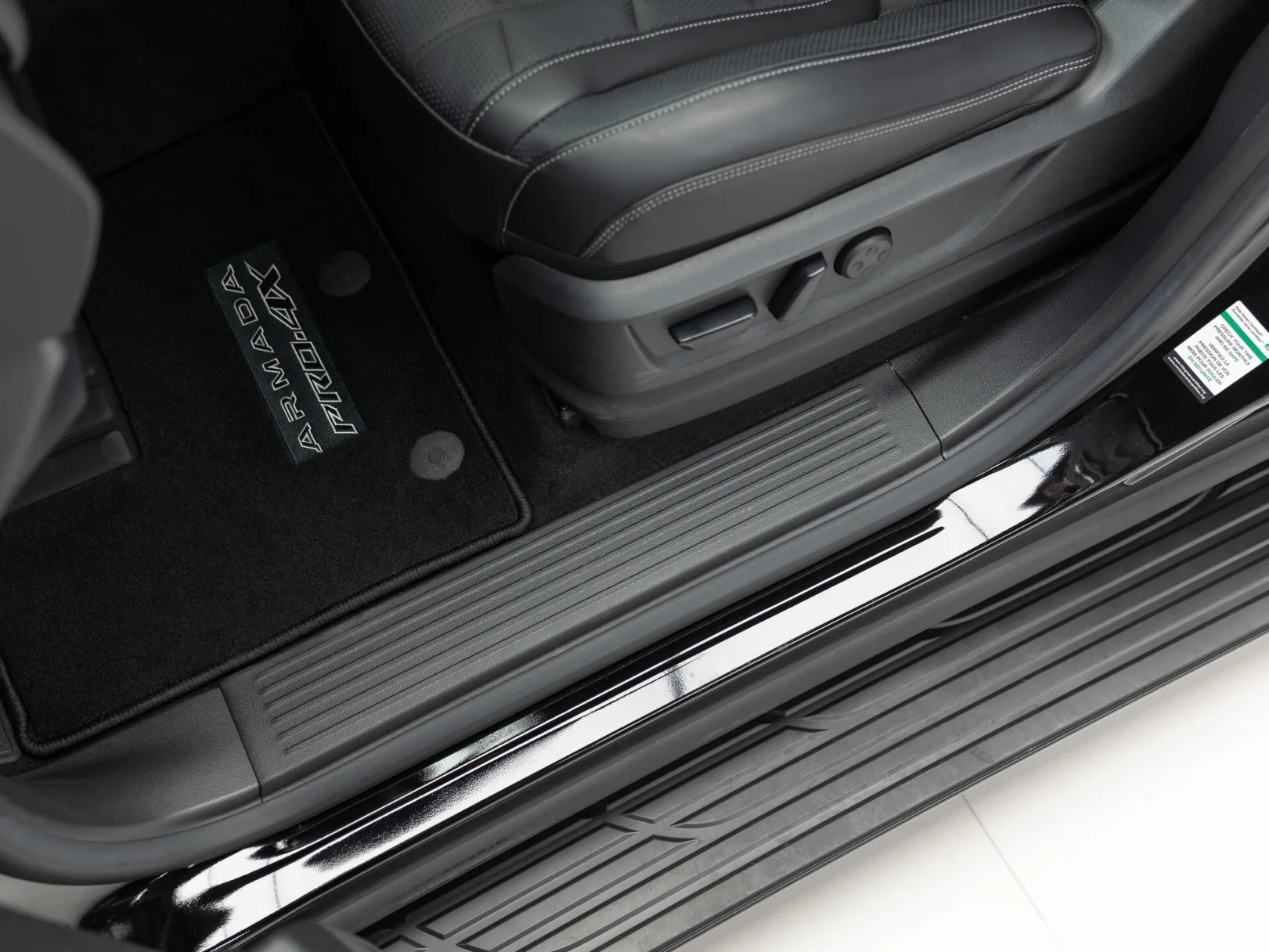 Nissan Armada Pro-4X III, 2025 — экстерьер, фото 13