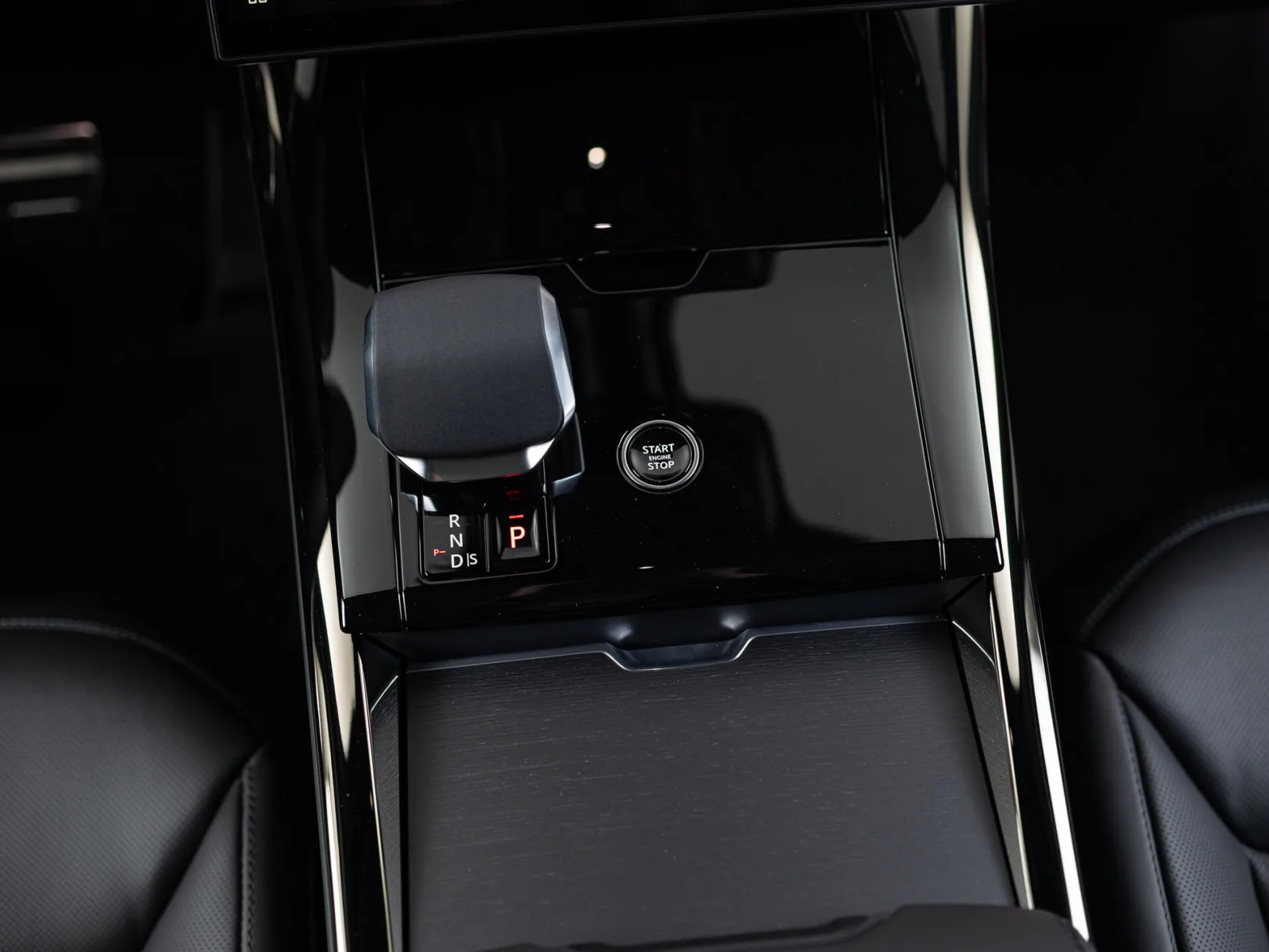Land Rover Range Rover Sport Dynamic HSE III, 2025 — экстерьер, фото 18