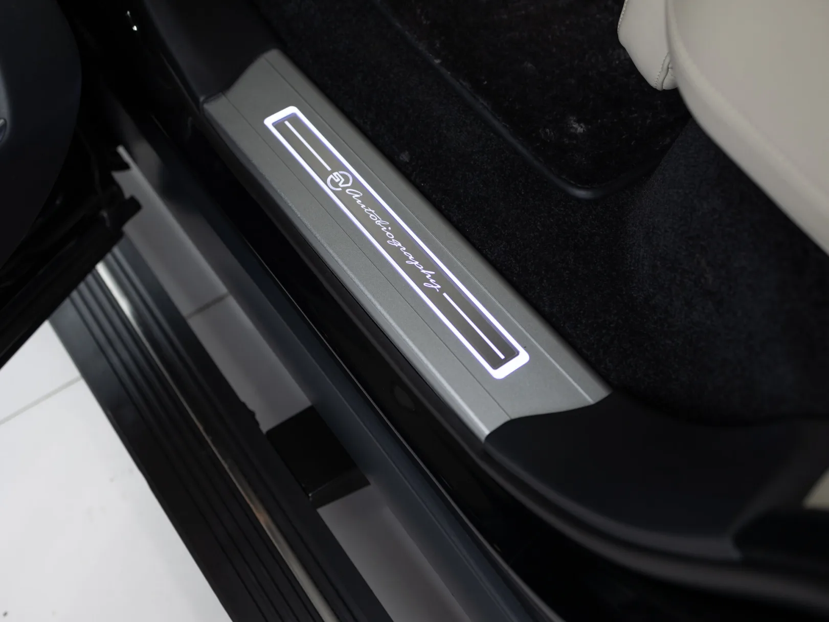 Land Rover Range Rover SVAutobiography IV Рестайлинг, 2020 — экстерьер, фото 26