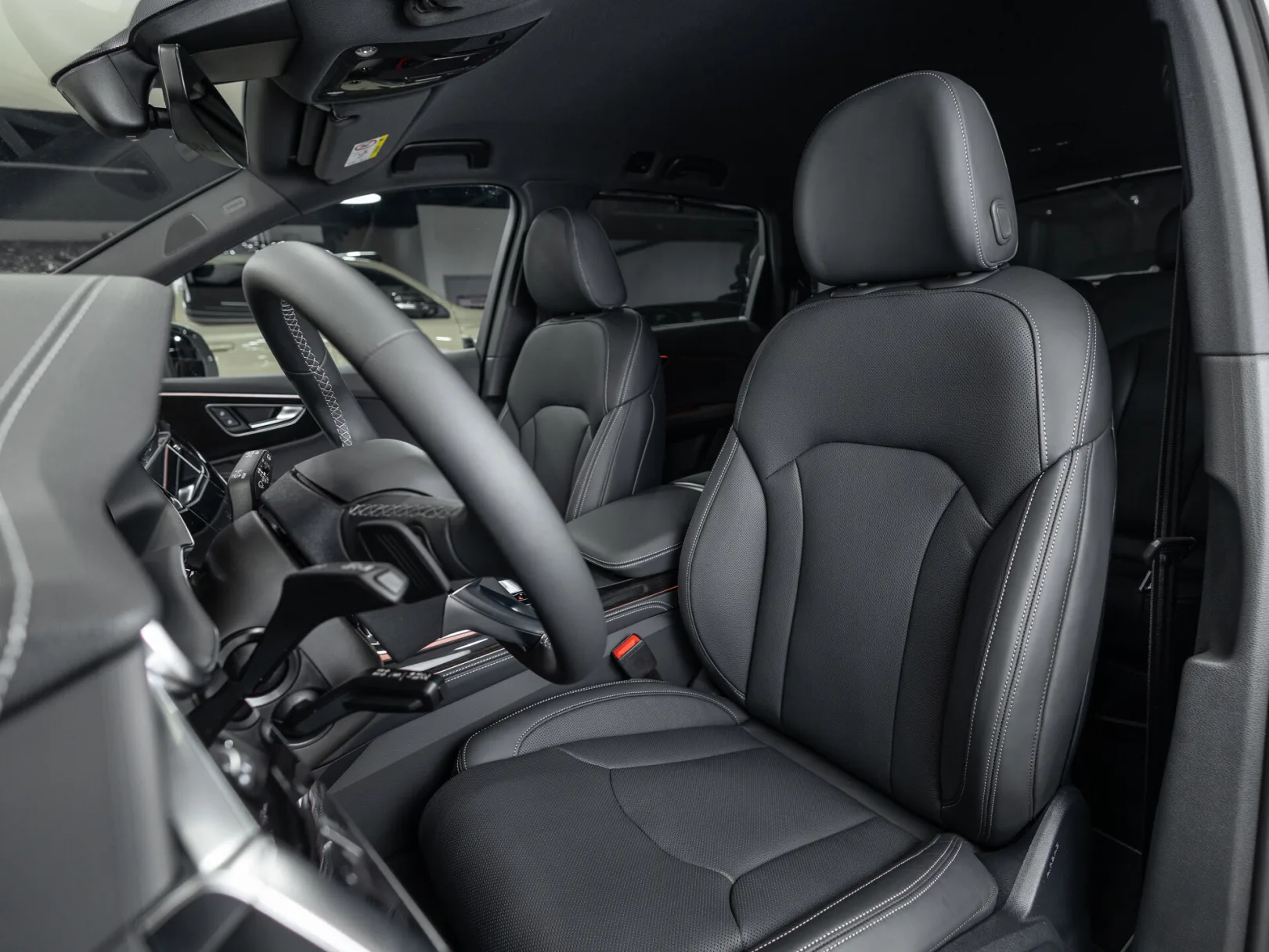 Audi Q7 55 TFSI quattro tiptronic II (4M) Рестайлинг 2, 2024 — экстерьер, фото 12