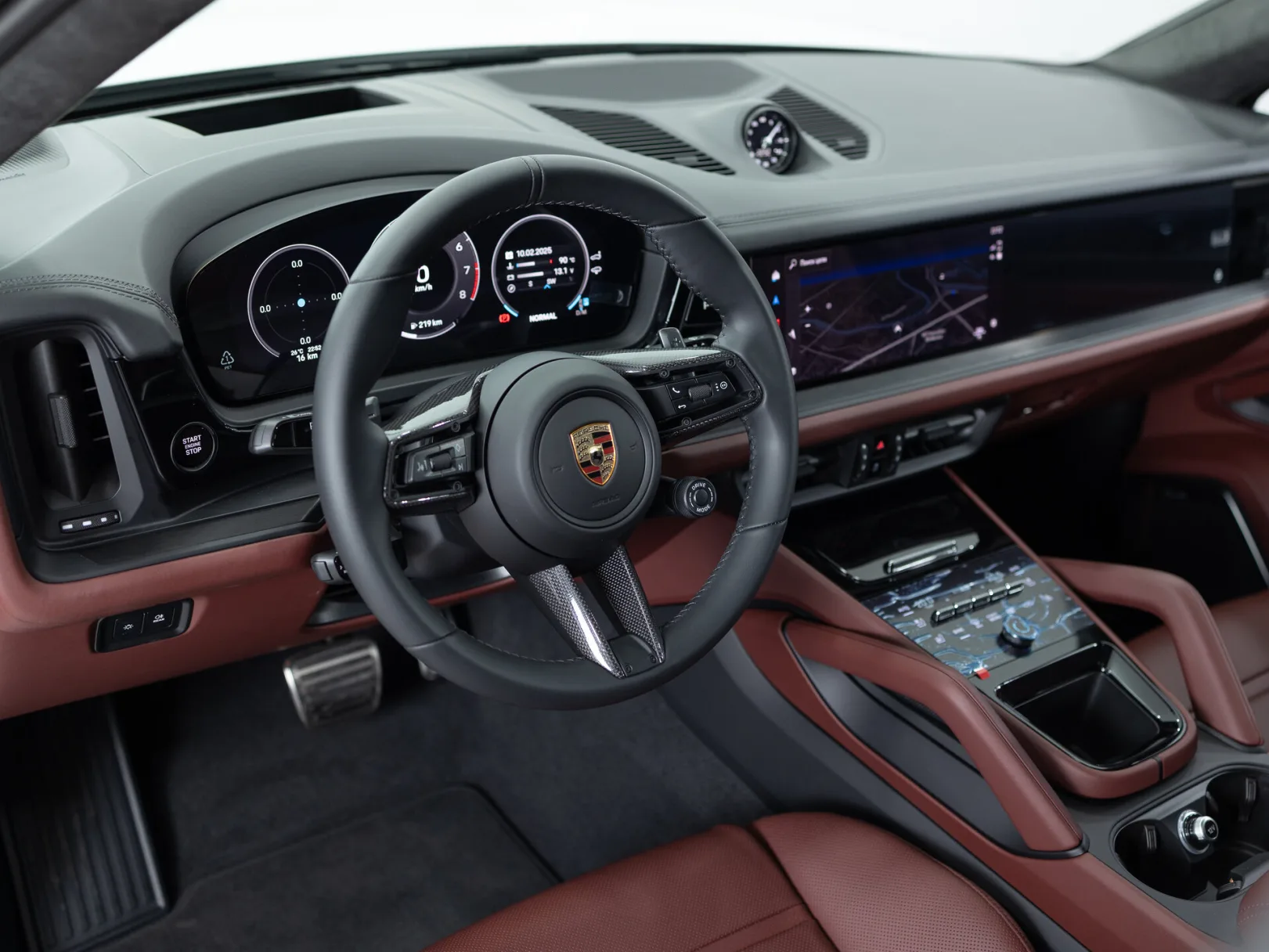 Porsche Cayenne GTS Coupé III Рестайлинг, 2024 — экстерьер, фото 11