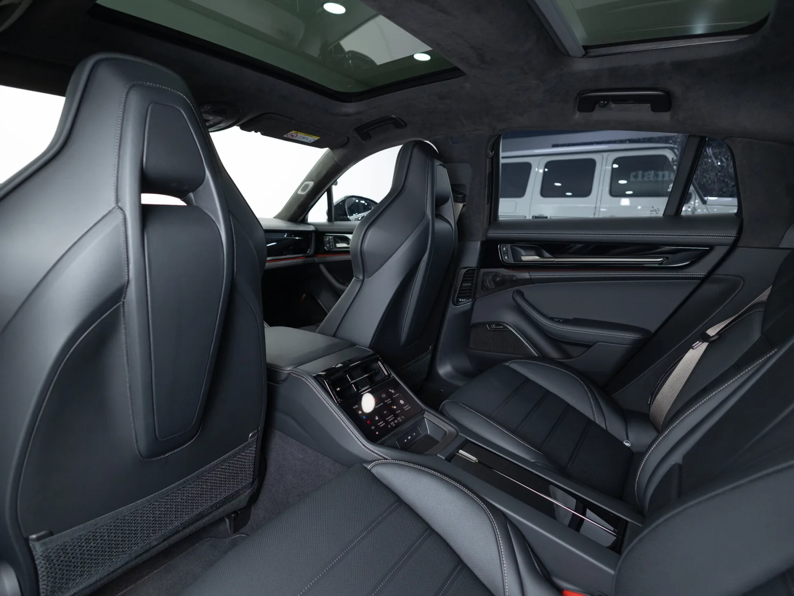 Porsche Panamera Turbo S E-Hybrid III, 2024 — экстерьер, фото 31