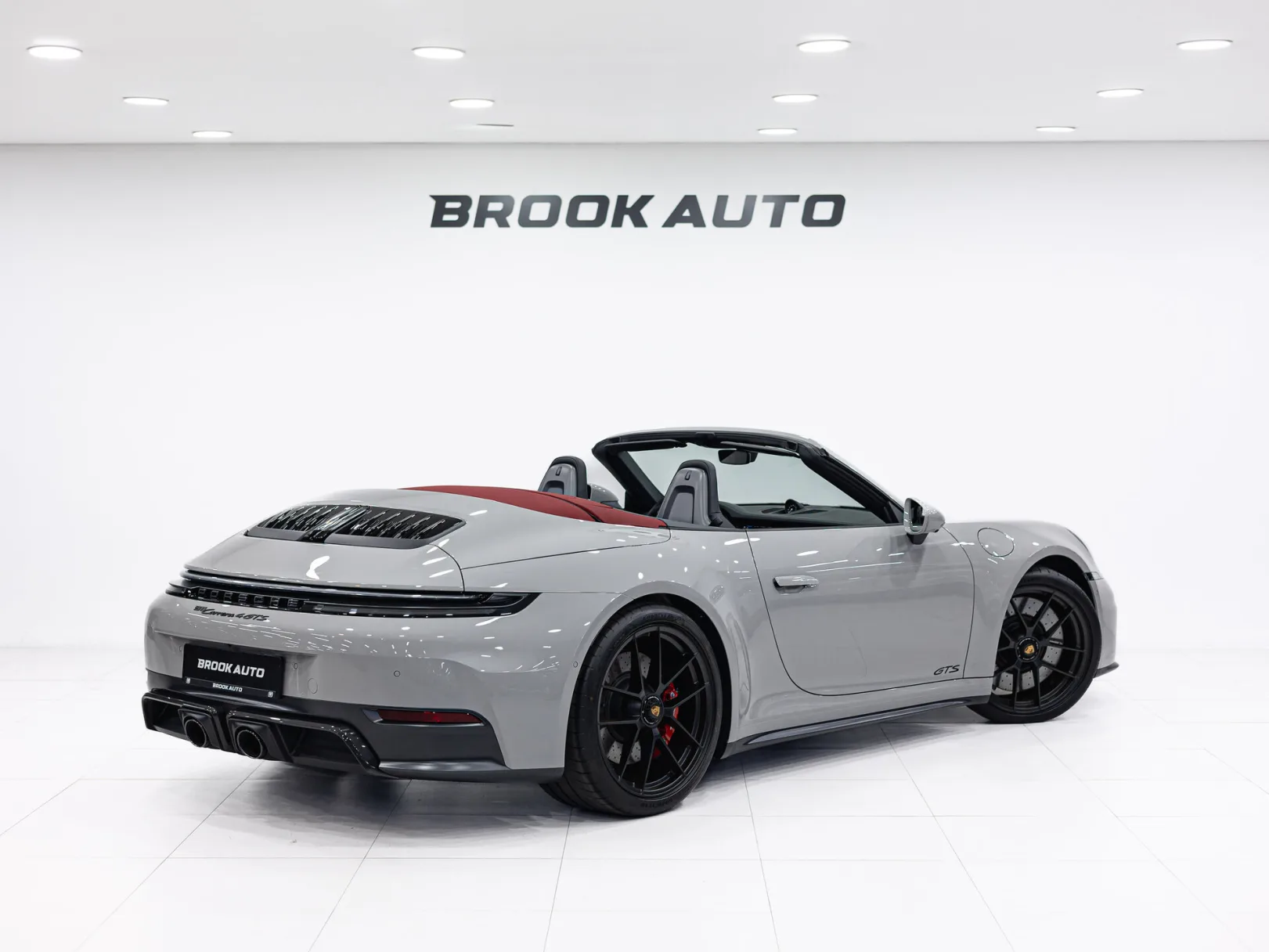 Porsche 911 Carrera 4 GTS VIII (992) Рестайлинг, 2025 — экстерьер, фото 7