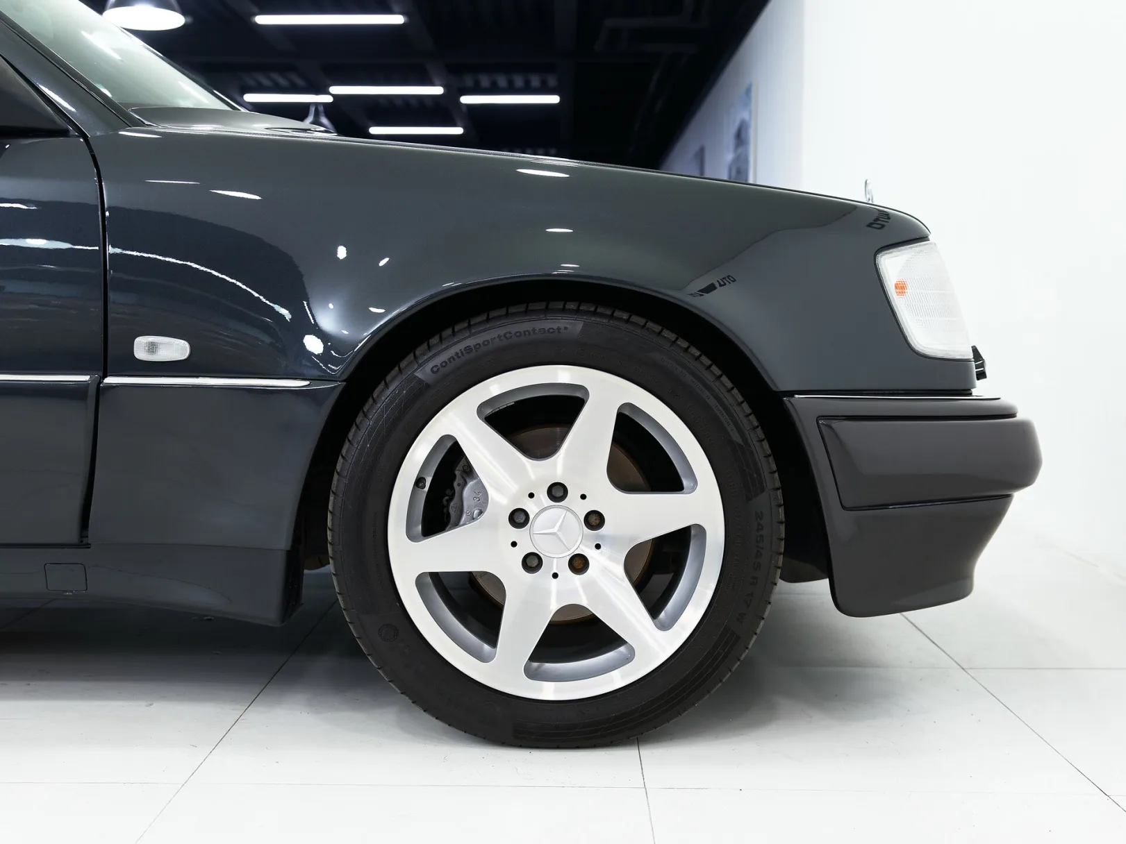 Mercedes-Benz W124 I, 1992 — экстерьер, фото 30