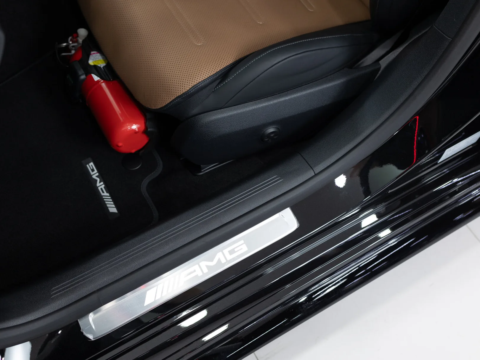 Mercedes-Benz E-Класс AMG E 53 4MATIC+ VI (W214), 2024 — экстерьер, фото 11