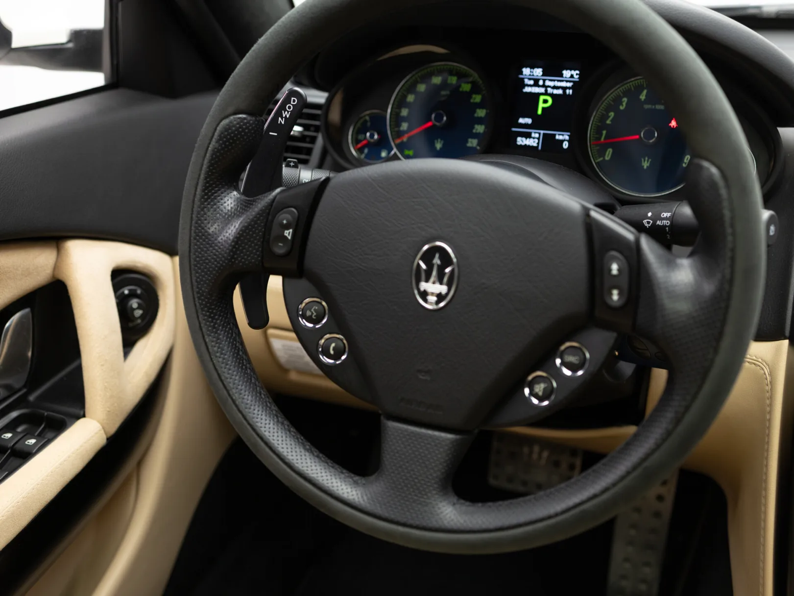 Maserati Quattroporte V Рестайлинг, 2011 — экстерьер, фото 16