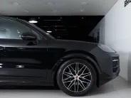 Porsche Cayenne Базовая III Рестайлинг, 2026 — экстерьер, фото 35