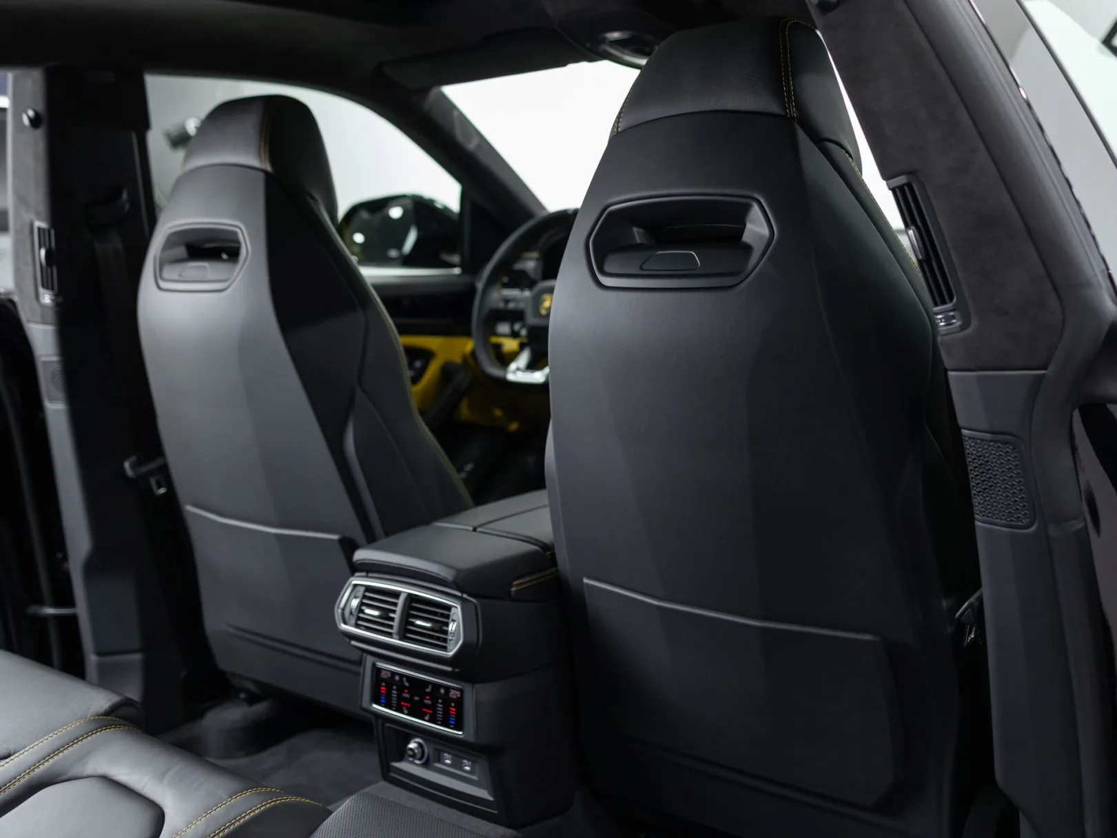 Lamborghini Urus Individual I, 2021 — экстерьер, фото 35