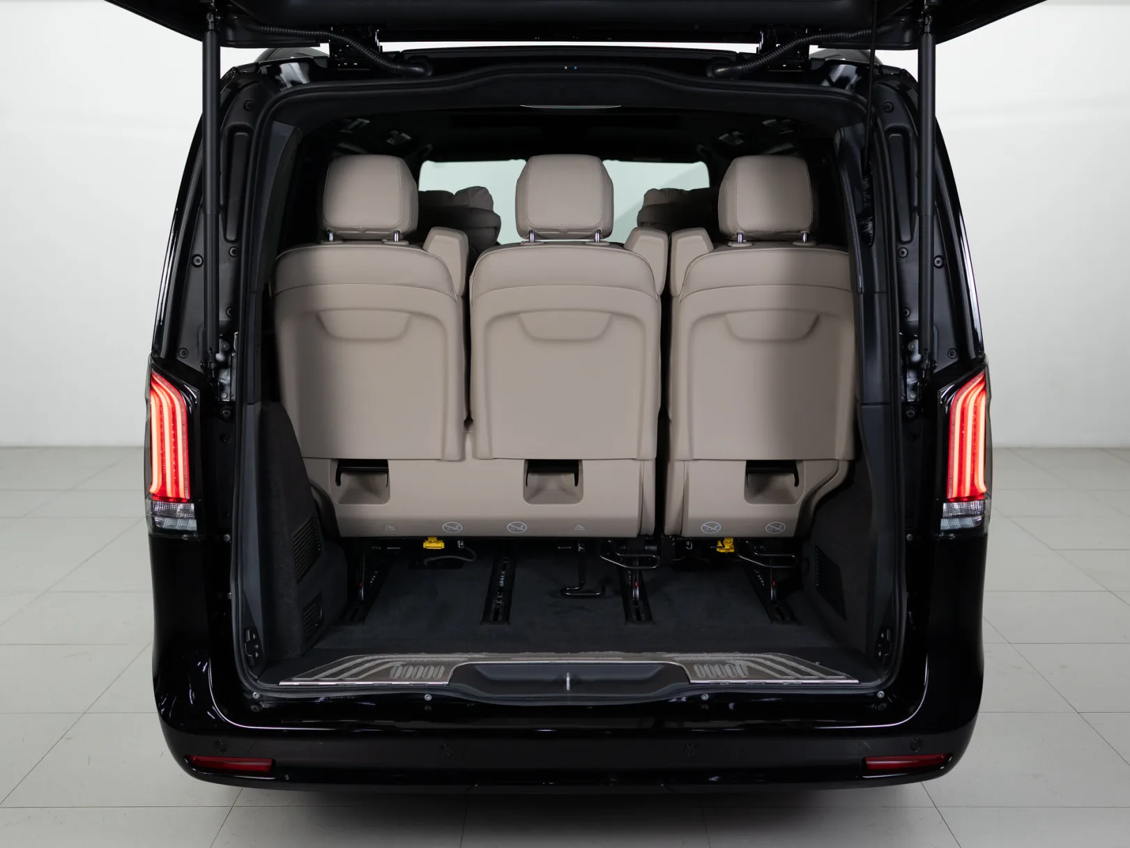 Mercedes-Benz V-Класс Exclusive III (W447) Рестайлинг 2, 2026 — экстерьер, фото 39