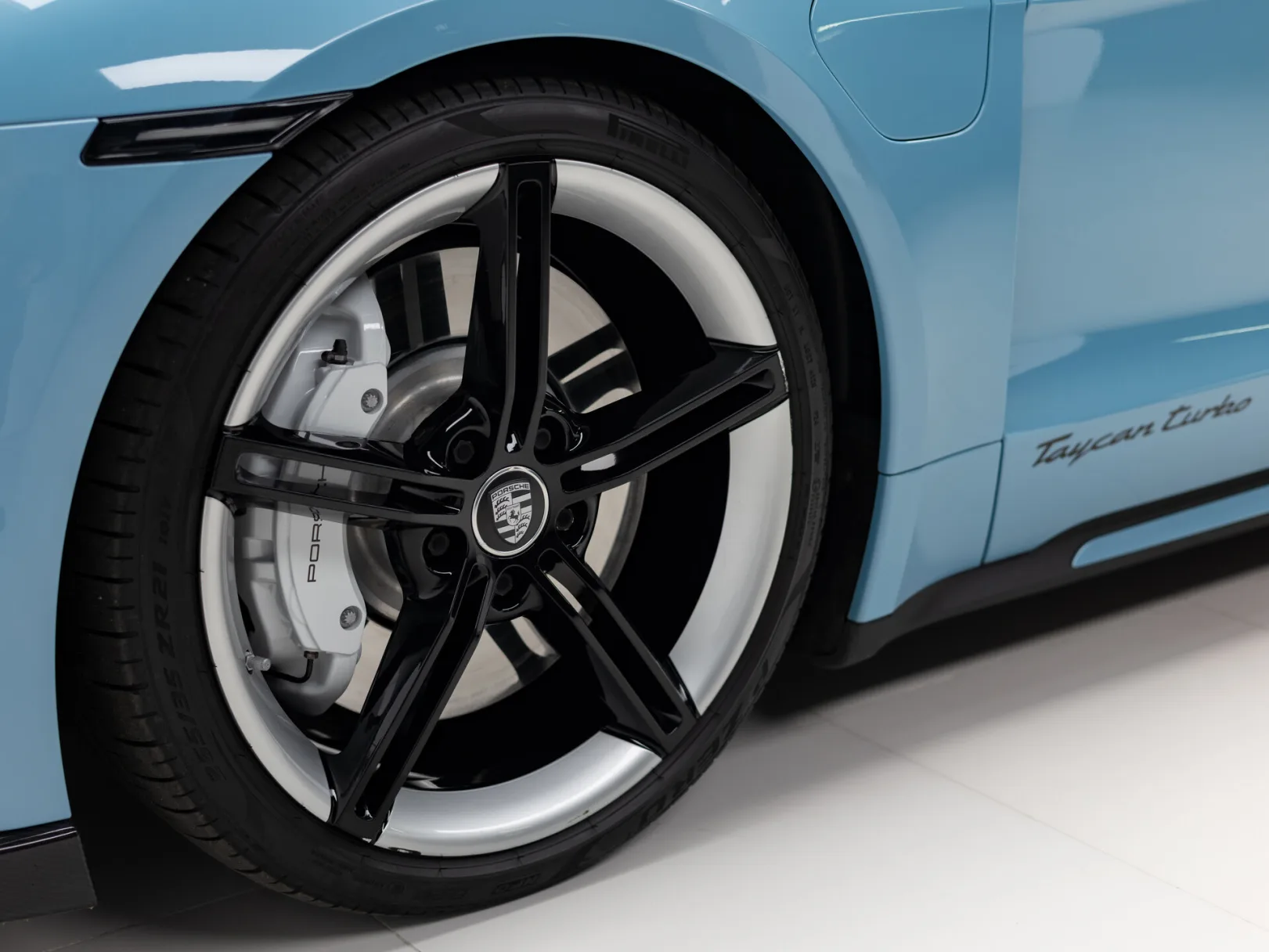 Porsche Taycan Turbo I, 2021 — экстерьер, фото 39