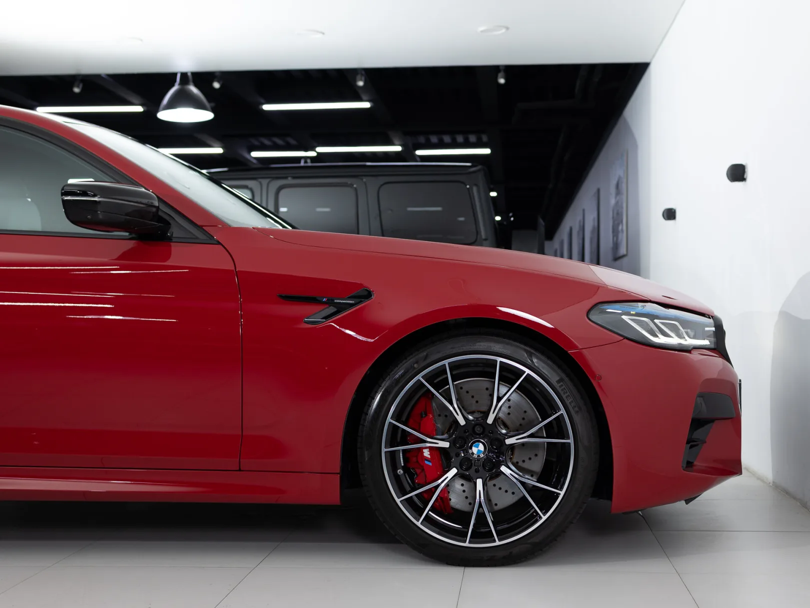 BMW M5 Competition VI (F90) Рестайлинг, 2023 — экстерьер, фото 34