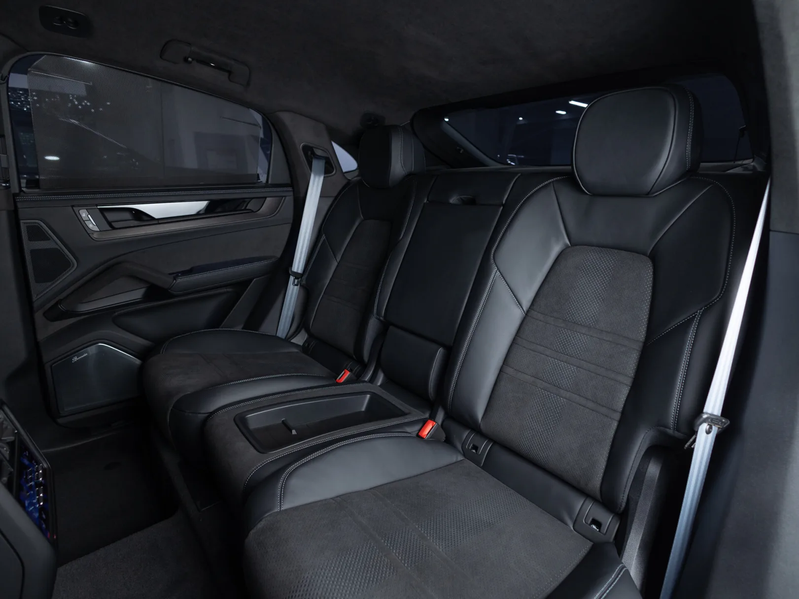Porsche Cayenne Turbo GT III Рестайлинг, 2025 — экстерьер, фото 30