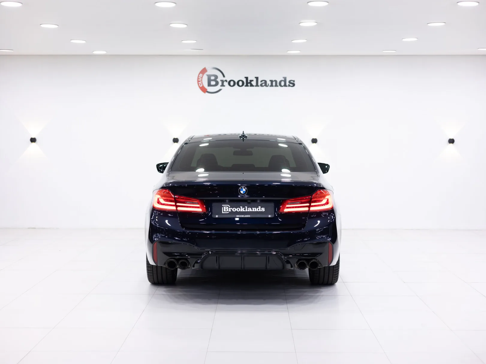 BMW 5 серии 520d xDrive M Sport VII (G30/G31/G38), 2019 — экстерьер, фото 5