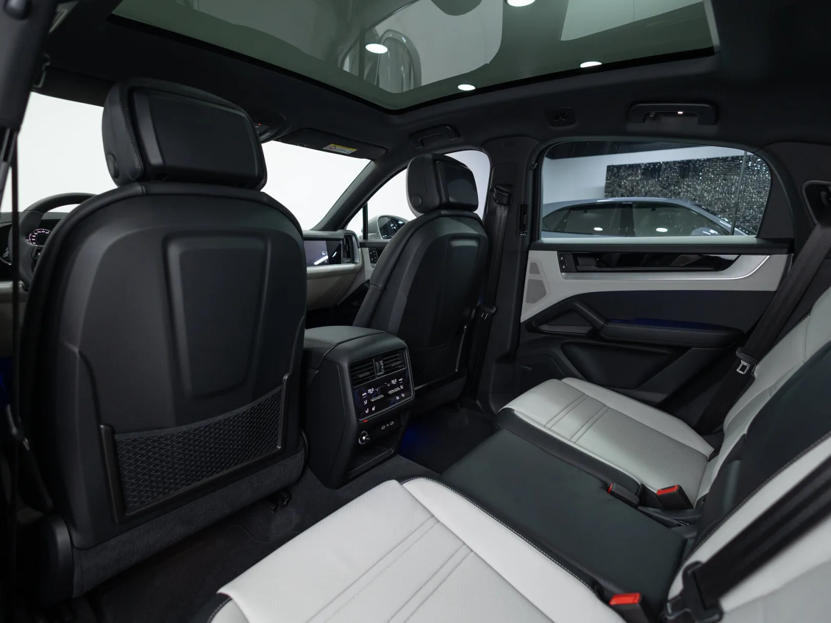 Porsche Cayenne Coupé III Рестайлинг, 2025 — экстерьер, фото 24