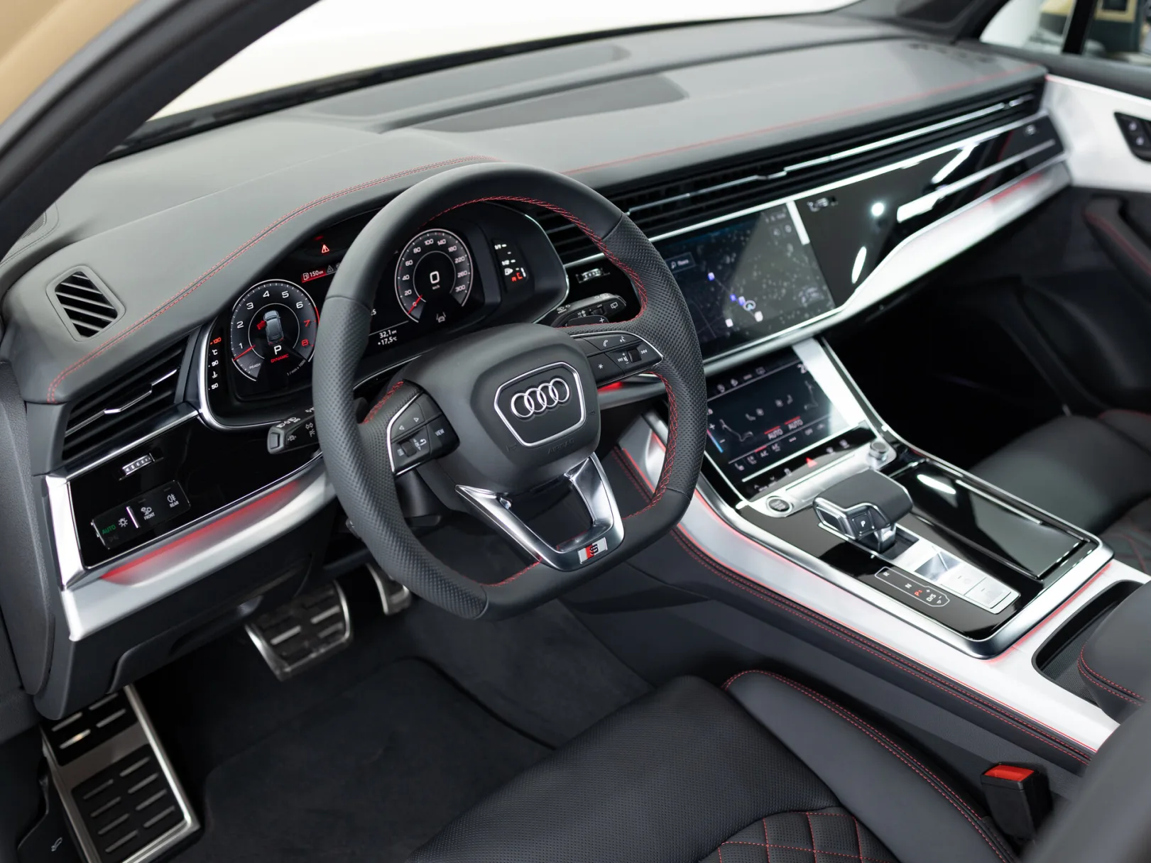 Audi Q7 55 TFSI quattro tiptronic II (4M) Рестайлинг 2, 2024 — экстерьер, фото 10