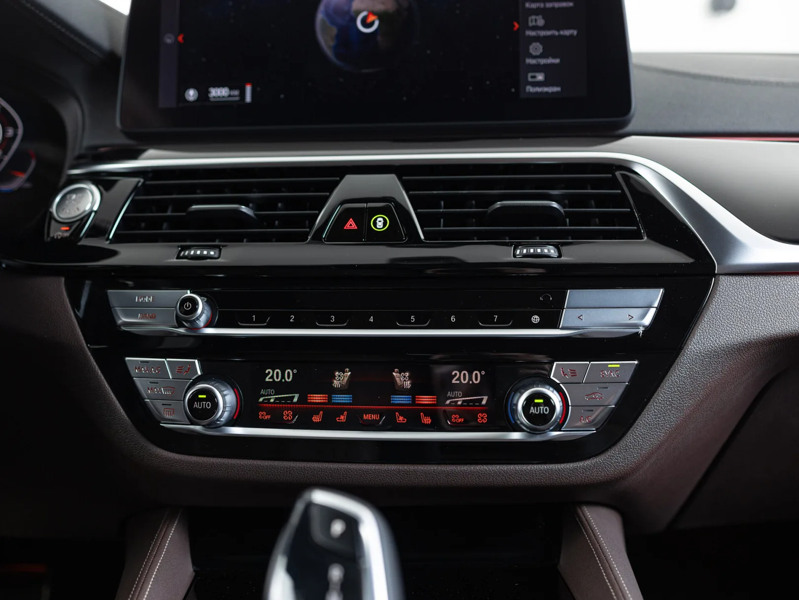 BMW 5 серии M550i xDrive M Special Edition 21 VII (G30/G31/G38) Рестайлинг, 2022 — экстерьер, фото 18