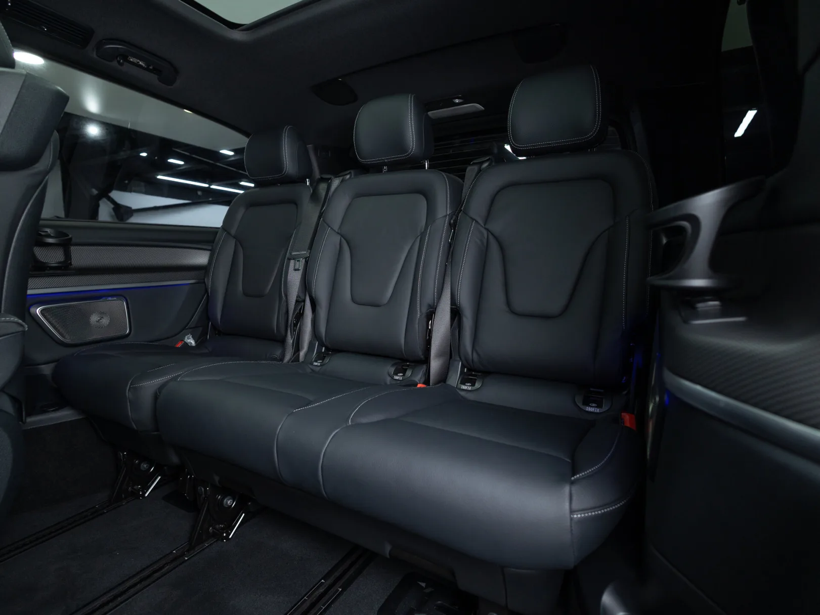 Mercedes-Benz V-Класс Exclusive AMG Line III (W447) Рестайлинг 2, 2024 — экстерьер, фото 33