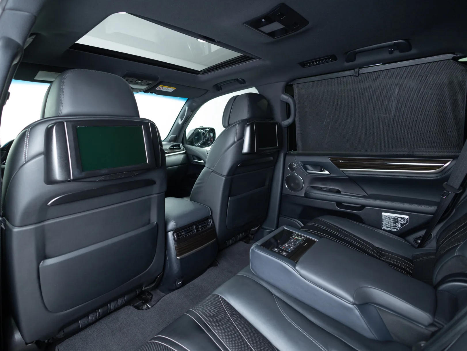 Lexus LX Luxury 21+ III Рестайлинг 2, 2020 — экстерьер, фото 22