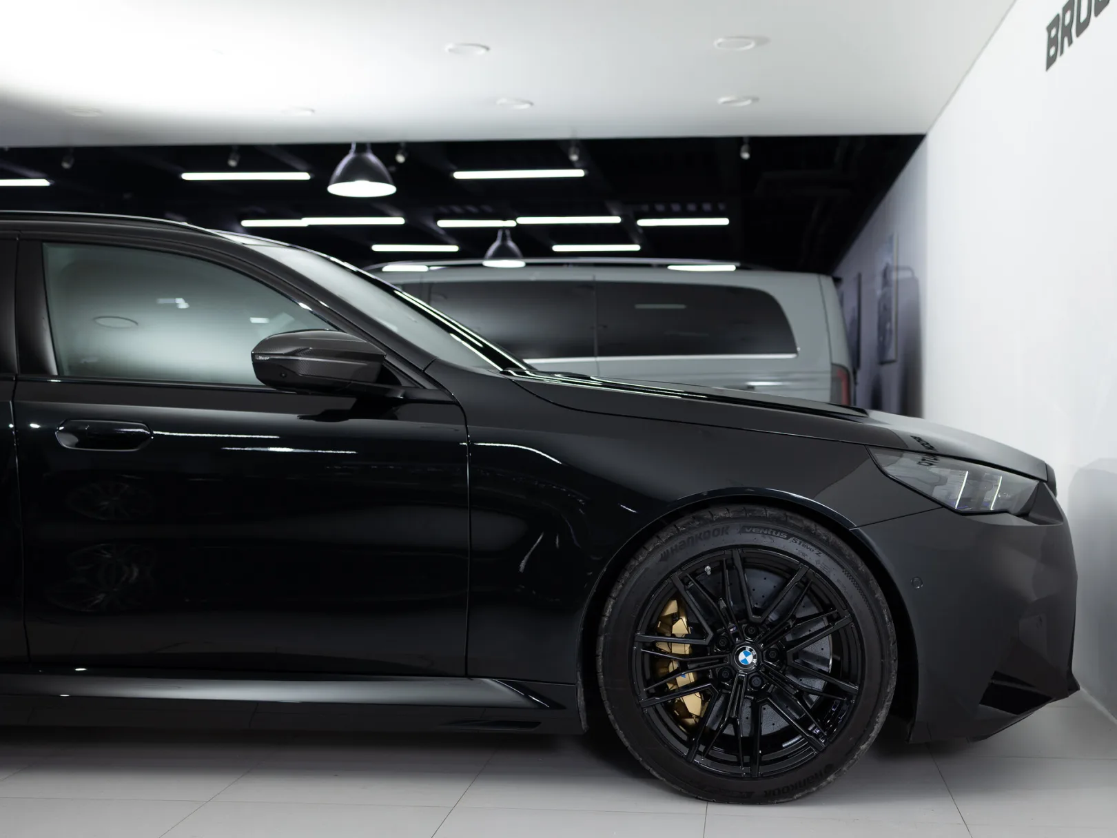 BMW M5 Touring VII (G90), 2025 — экстерьер, фото 35
