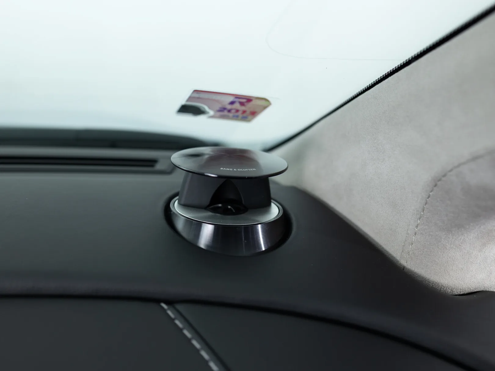 Aston Martin V12 Vantage Carbon Black I, 2010 — экстерьер, фото 26