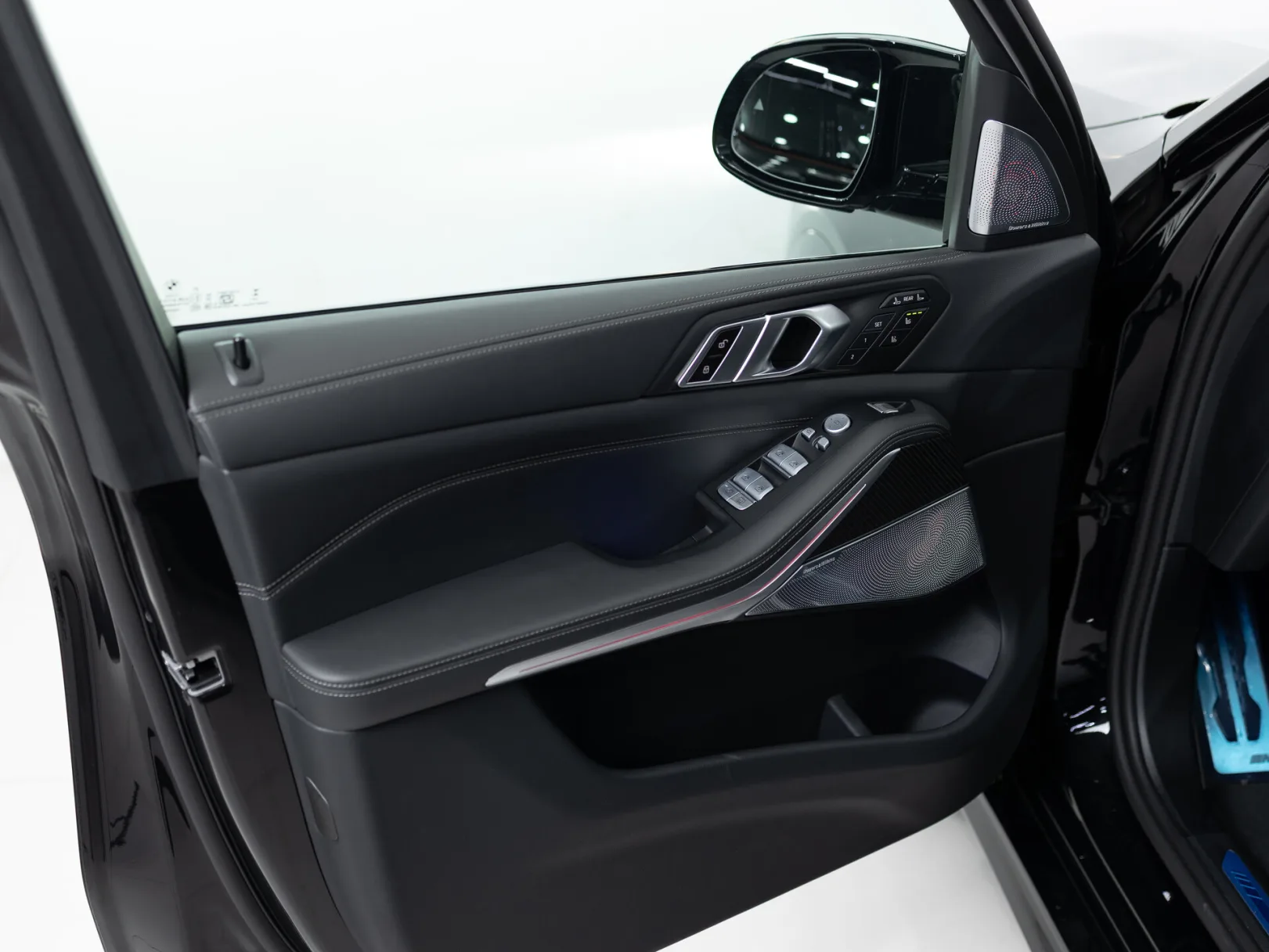 BMW X7 M60i xDrive Sport Pro I (G07) Рестайлинг, 2024 — экстерьер, фото 8