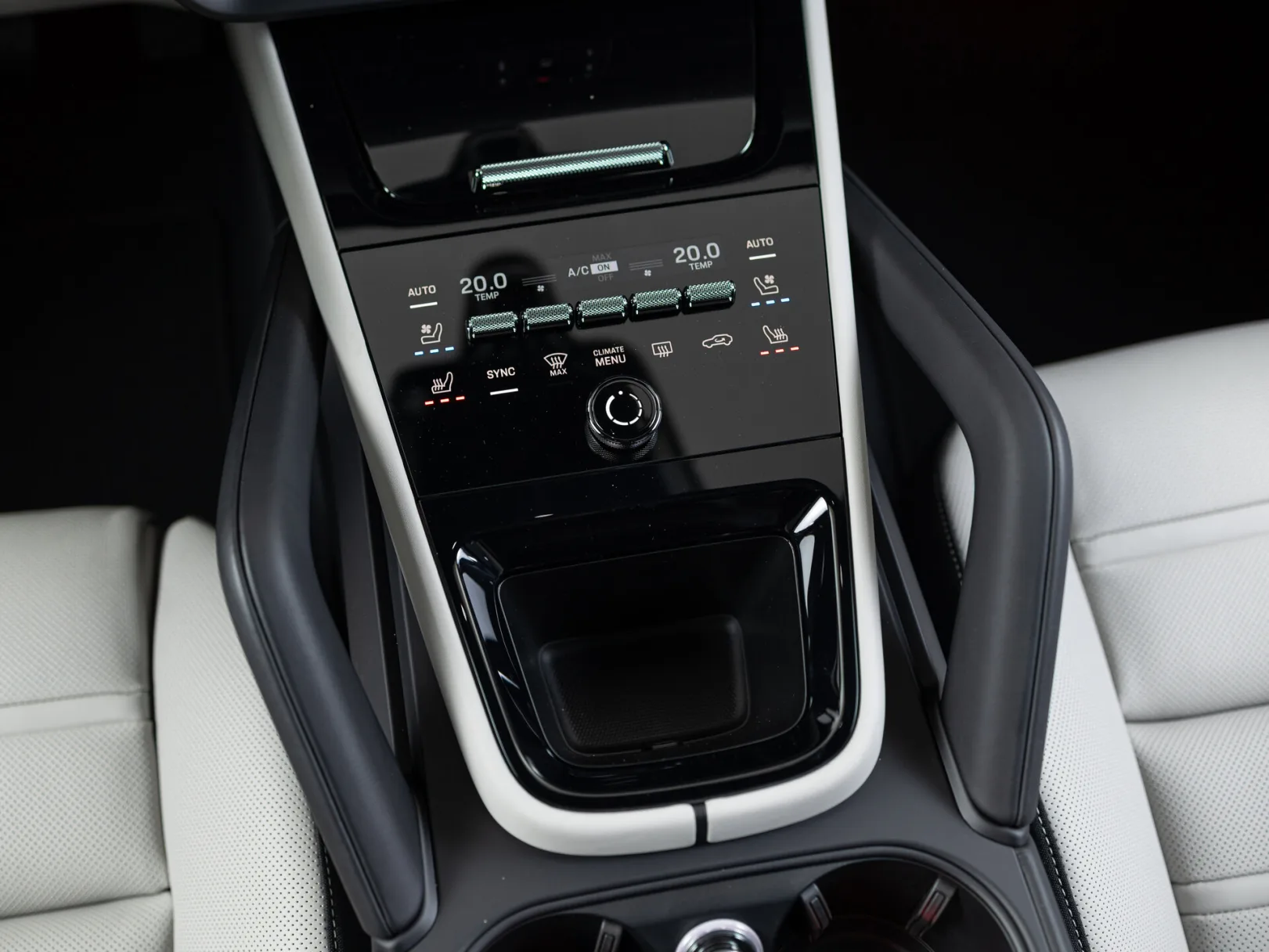 Porsche Cayenne Coupé III Рестайлинг, 2025 — экстерьер, фото 19