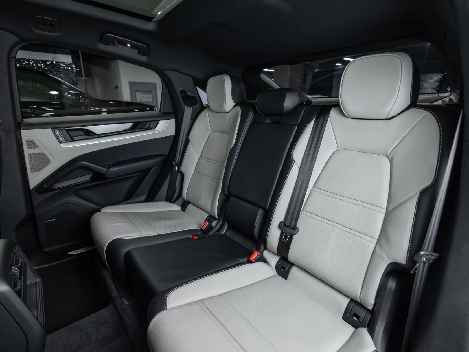 Porsche Cayenne Coupé III Рестайлинг, 2023 — экстерьер, фото 27