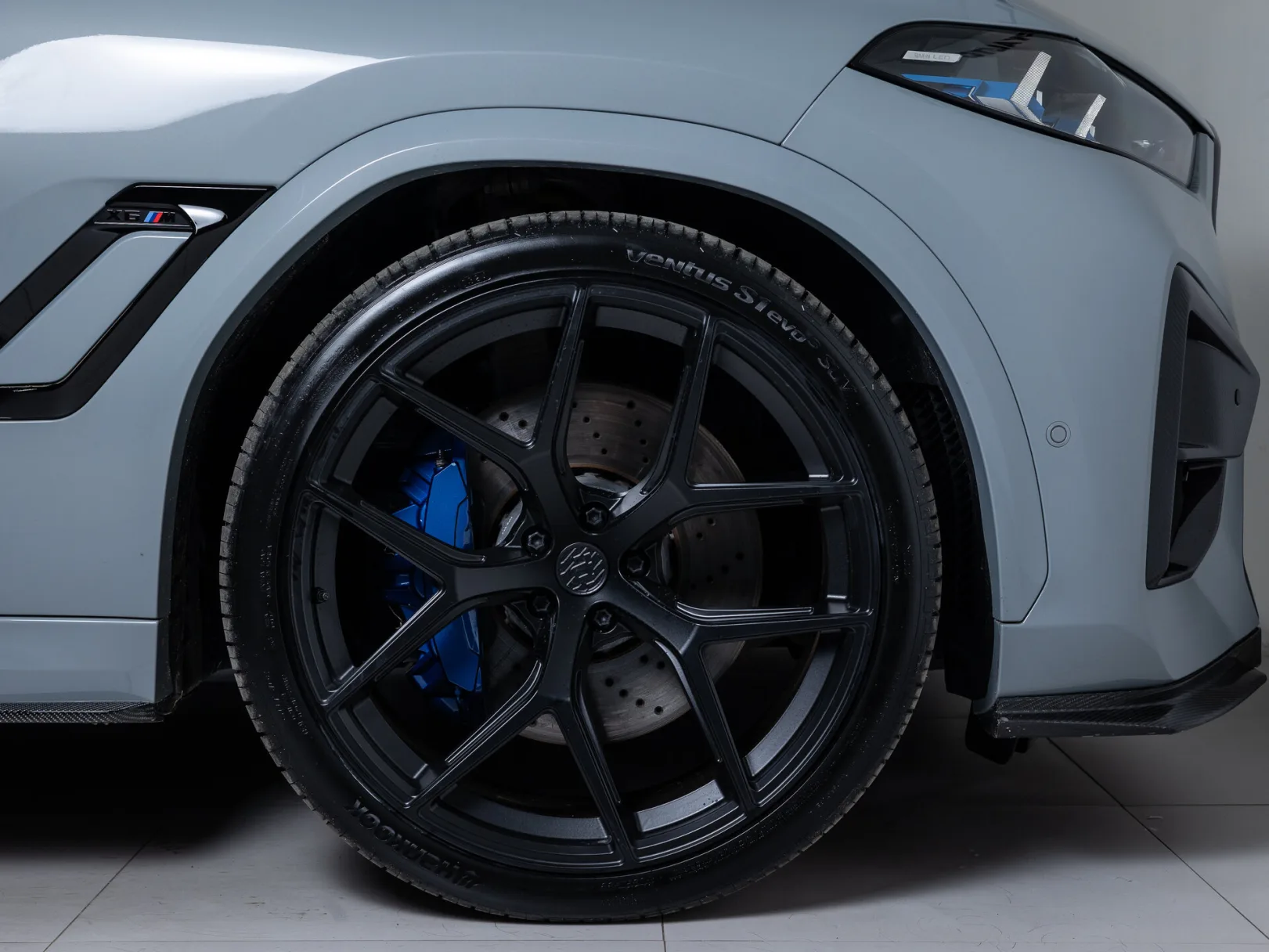 BMW X6 M Competition III (F96) Рестайлинг, 2024 — экстерьер, фото 39
