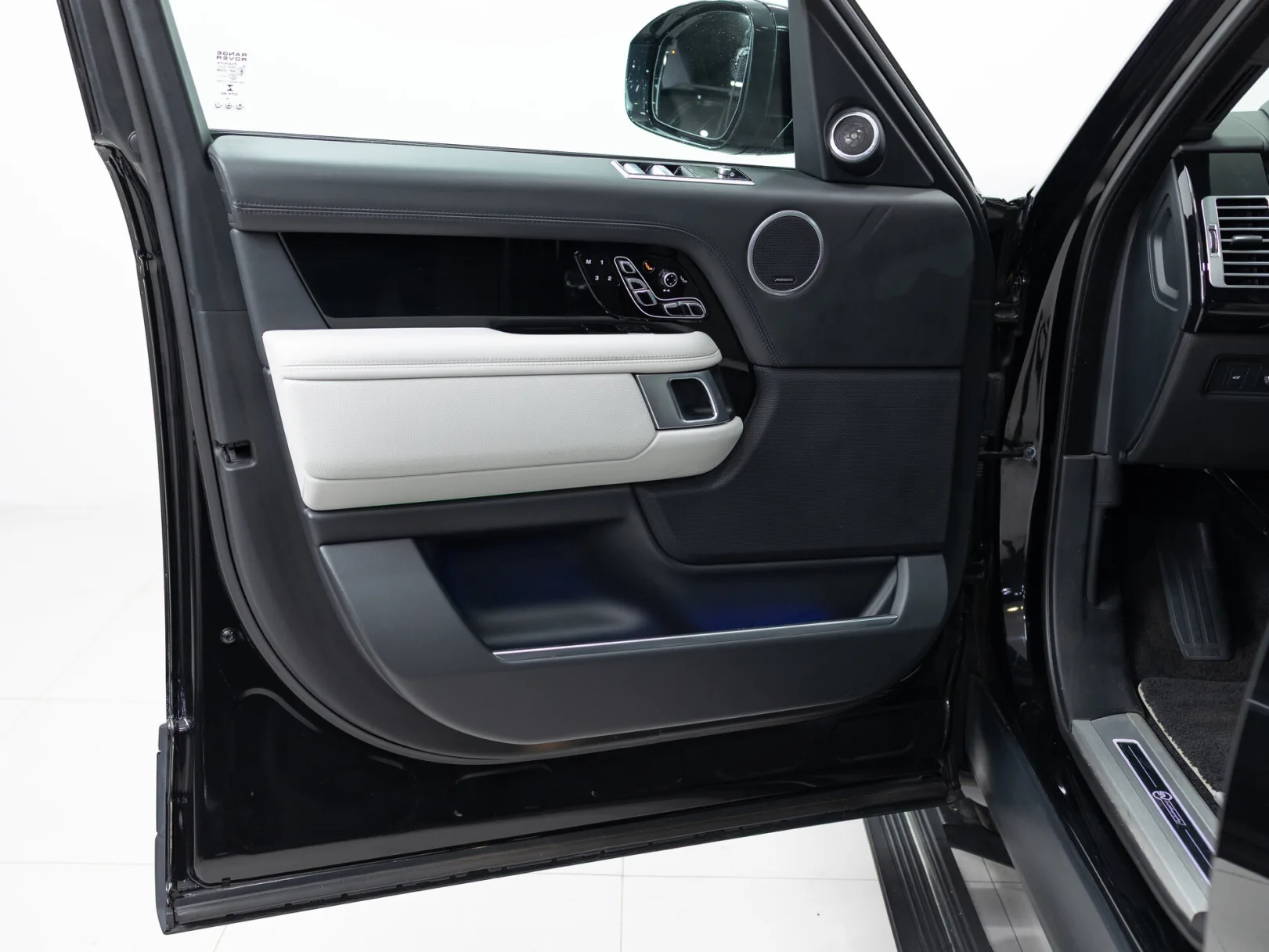 Land Rover Range Rover SVAutobiography Dynamic IV Рестайлинг, 2019 — экстерьер, фото 8