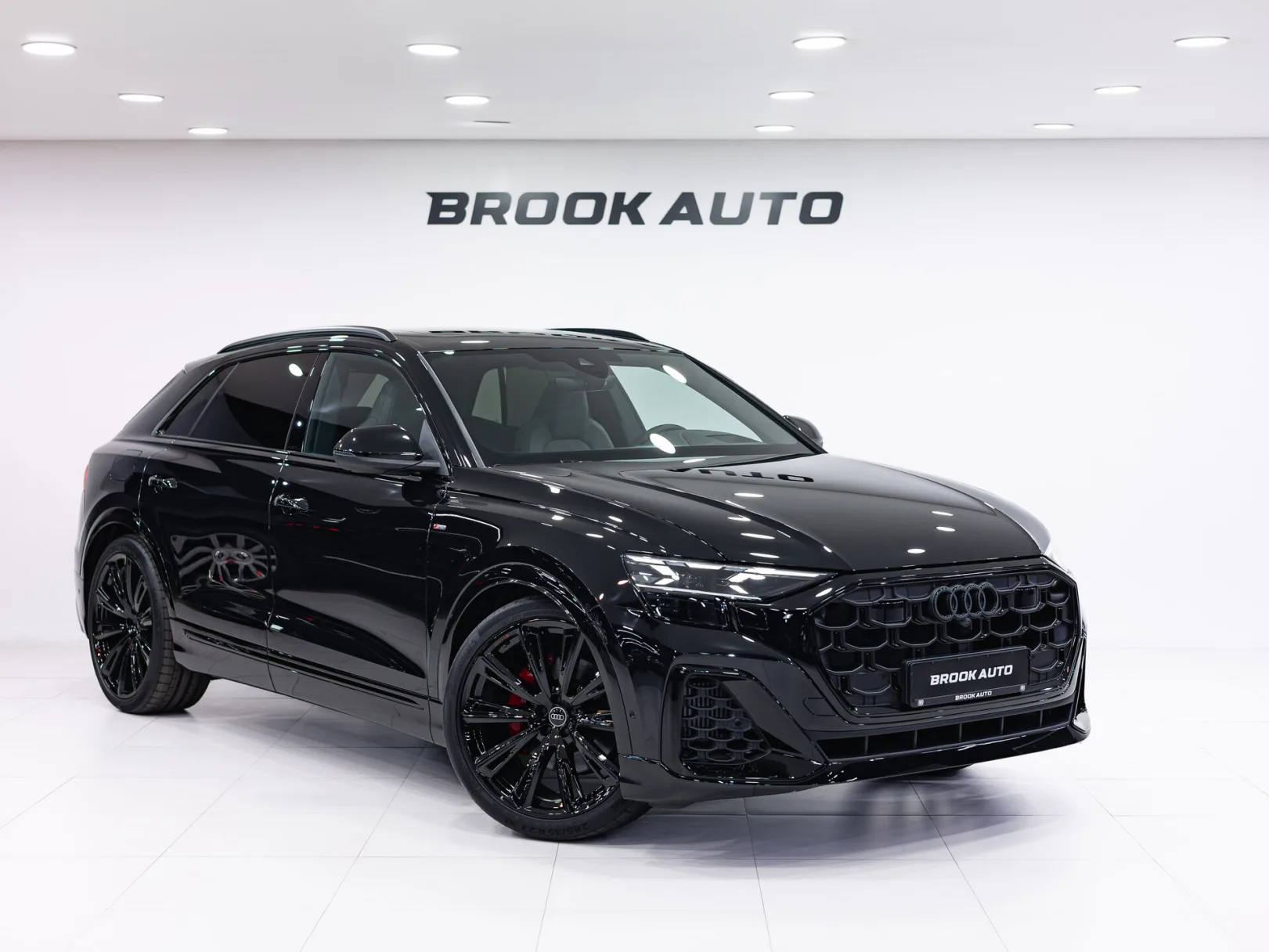 Audi Q8 55 TFSI I (4M) Рестайлинг, 2025 — экстерьер, фото 3